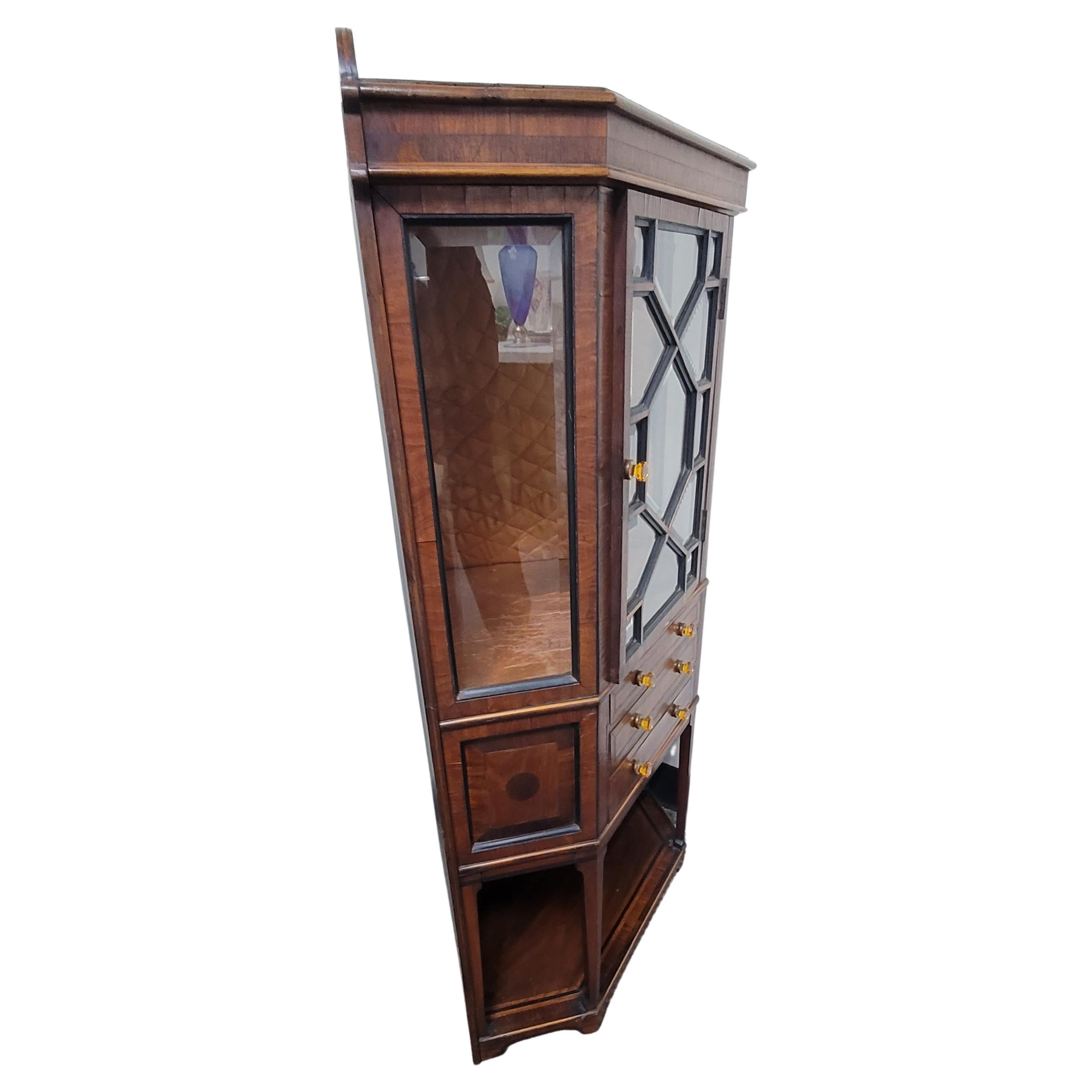 1890s English  Art Nouveau Mahogany Inlaid Corner Vitrine Display Cabinet For Sale 6