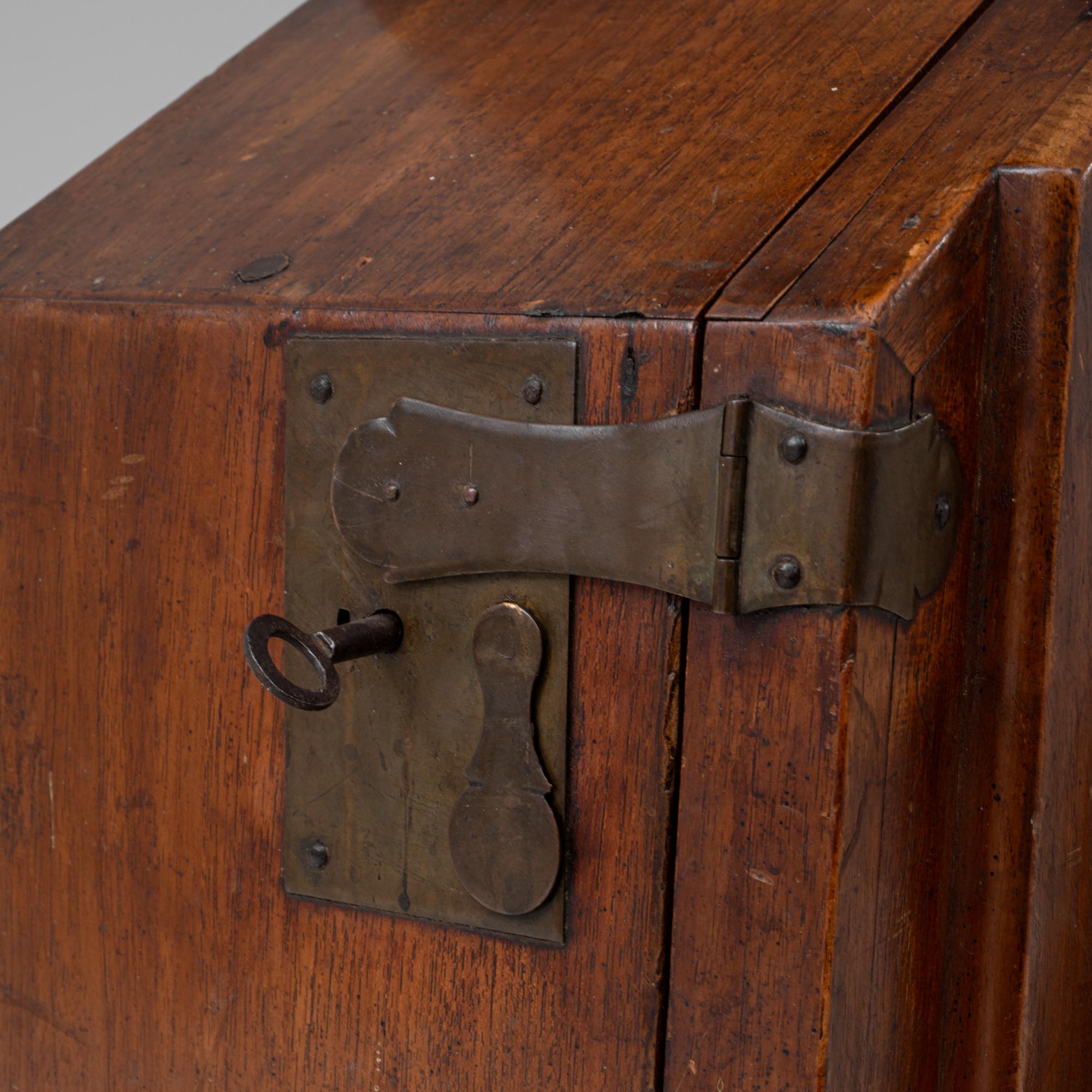 Étui à violoncelle en bois cubiste moderniste français des années 1890 en vente 5