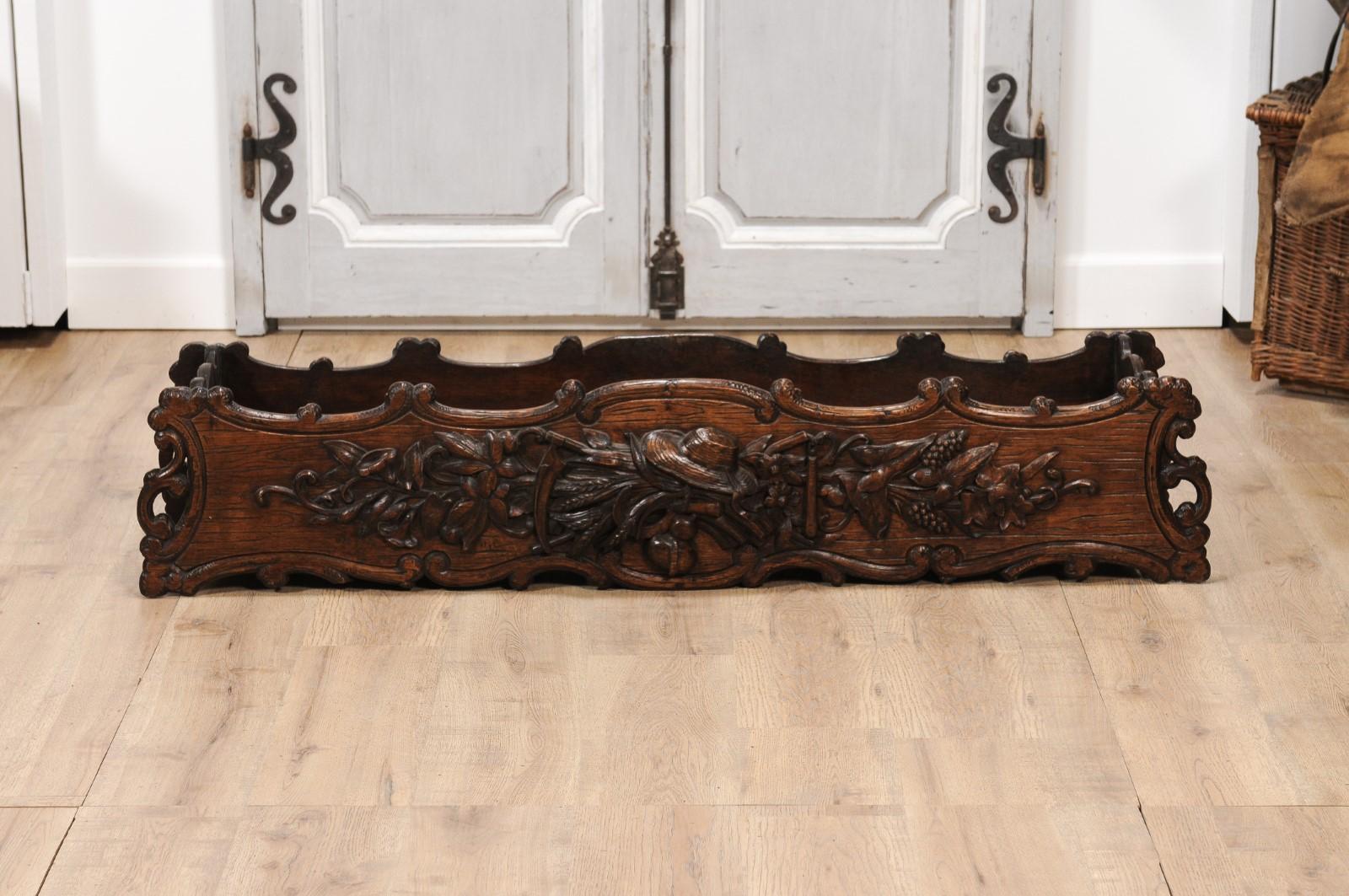 1890s French Oak Planter with Carved Gardening Themed Frieze For Sale 8