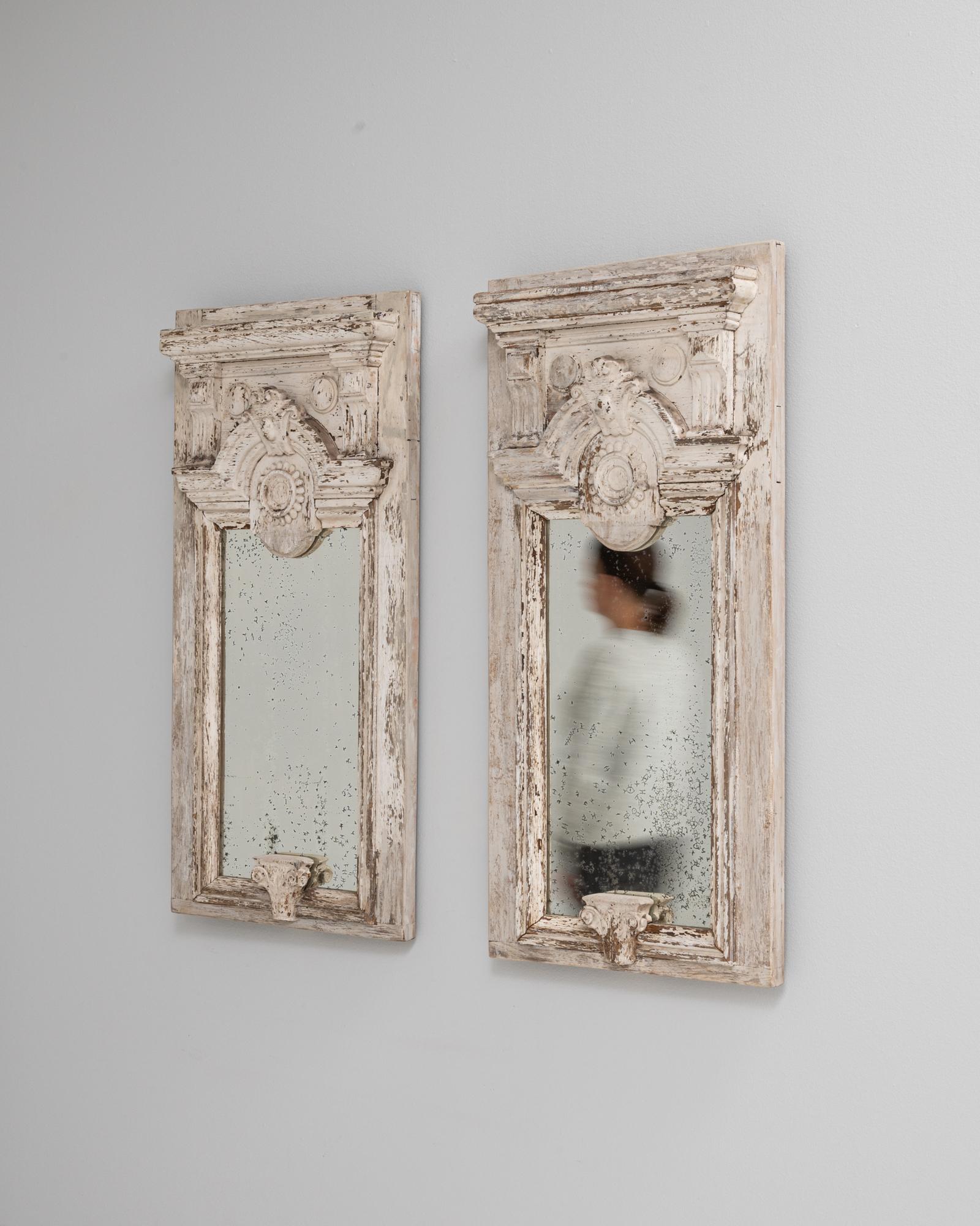 Bois Paire d'objets en bronze patiné blanc, datant de 1890  Miroirs en bois en vente
