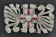 1890s French platinum and diamond brooch with approx 7c diamonds