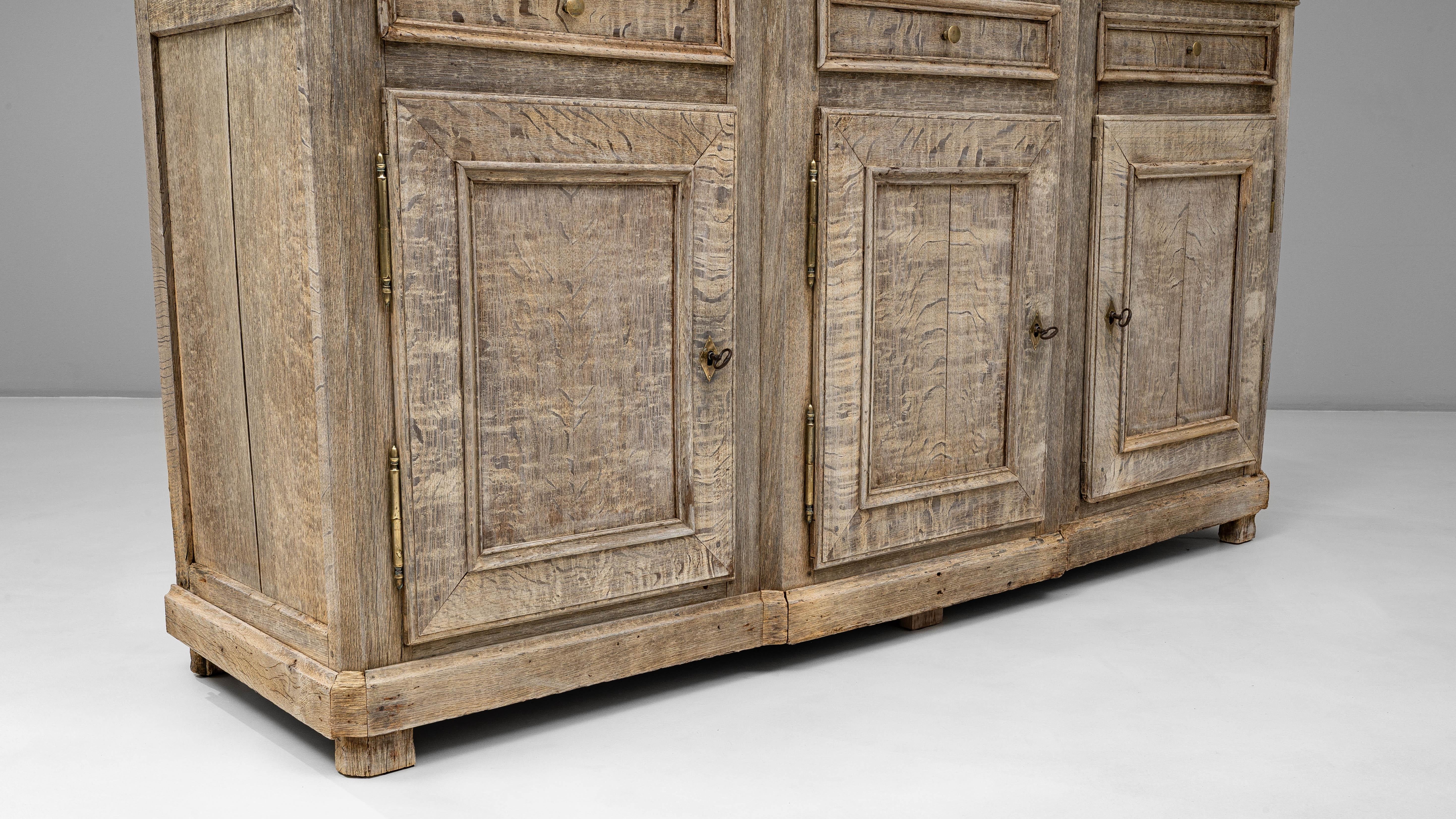 1890er Jahre Französisch Provincial Eiche Vitrine im Angebot 5