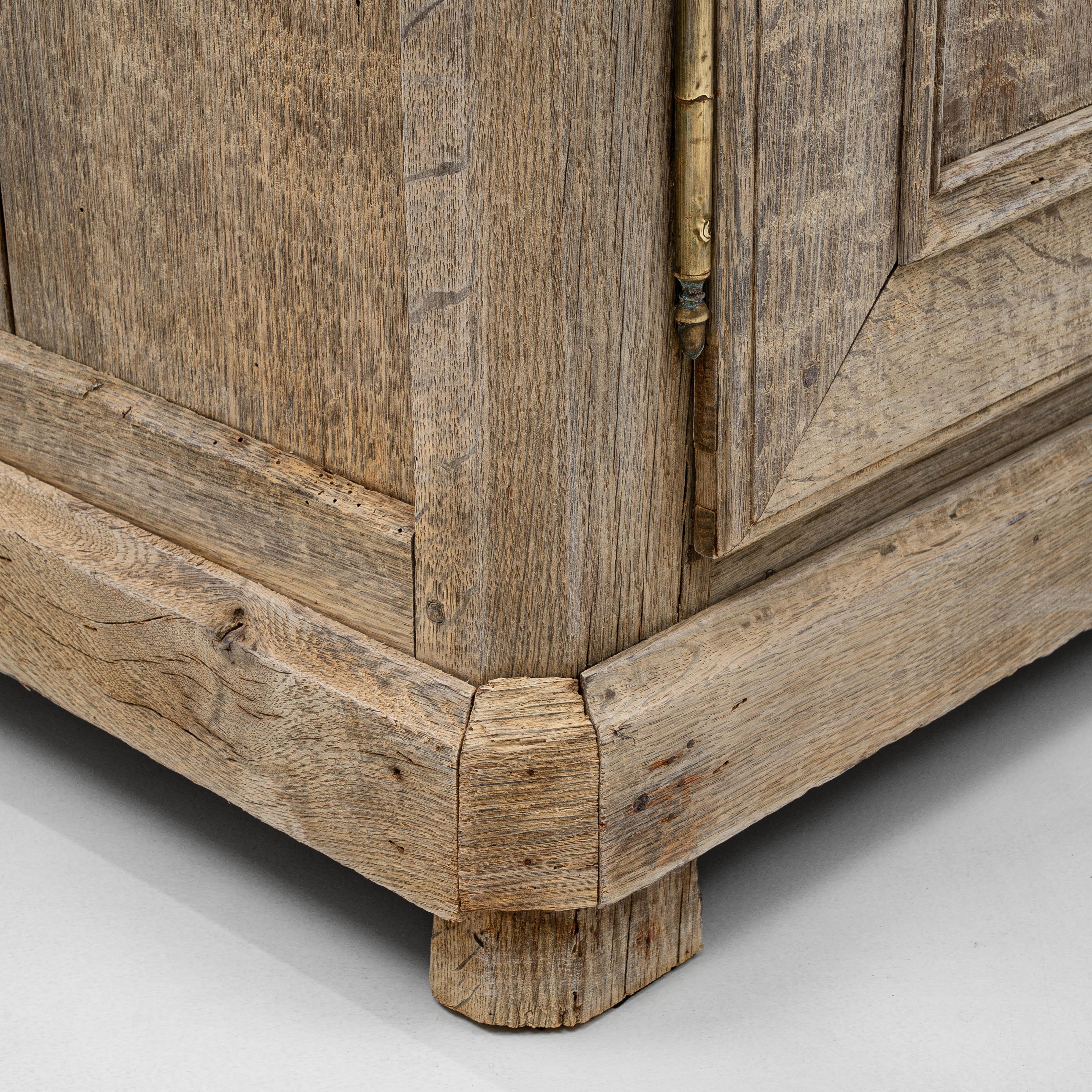 1890er Jahre Französisch Provincial Eiche Vitrine im Angebot 10