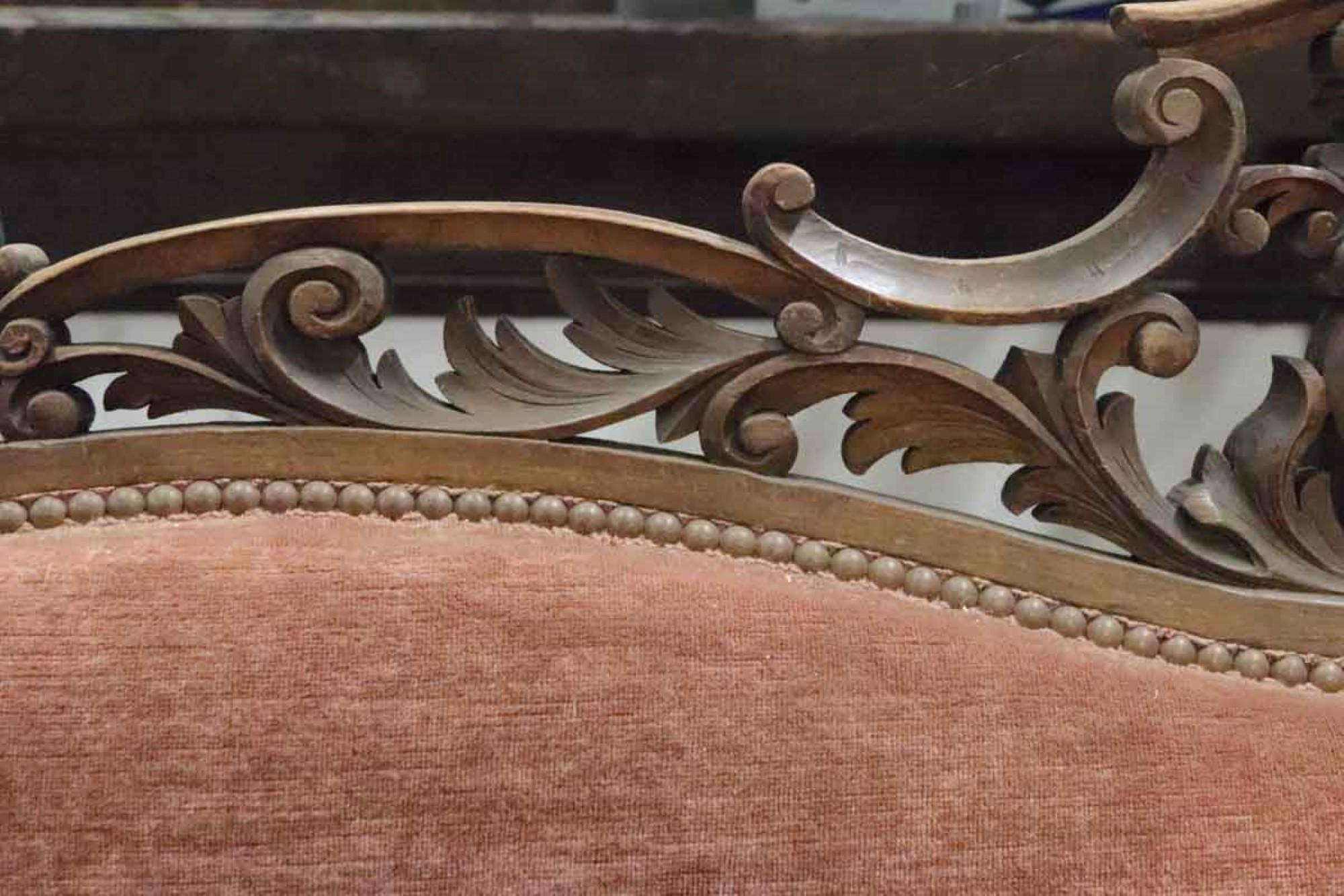 1890s French Red Velvet Victorian Hand Carved Wood Loveseat with Musical Motif In Good Condition In New York, NY