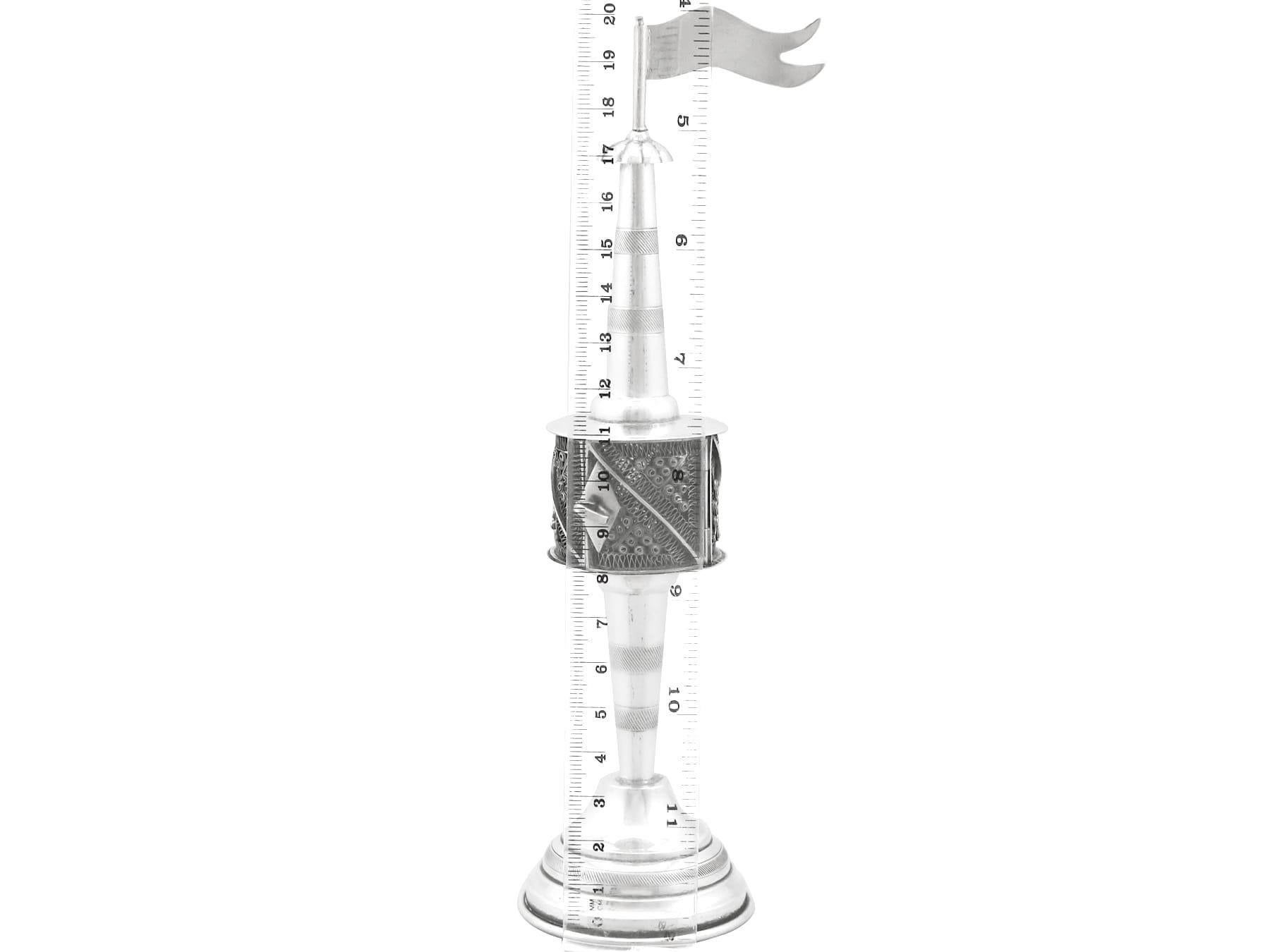 Torre de especias de plata alemana de 1890 en venta 6