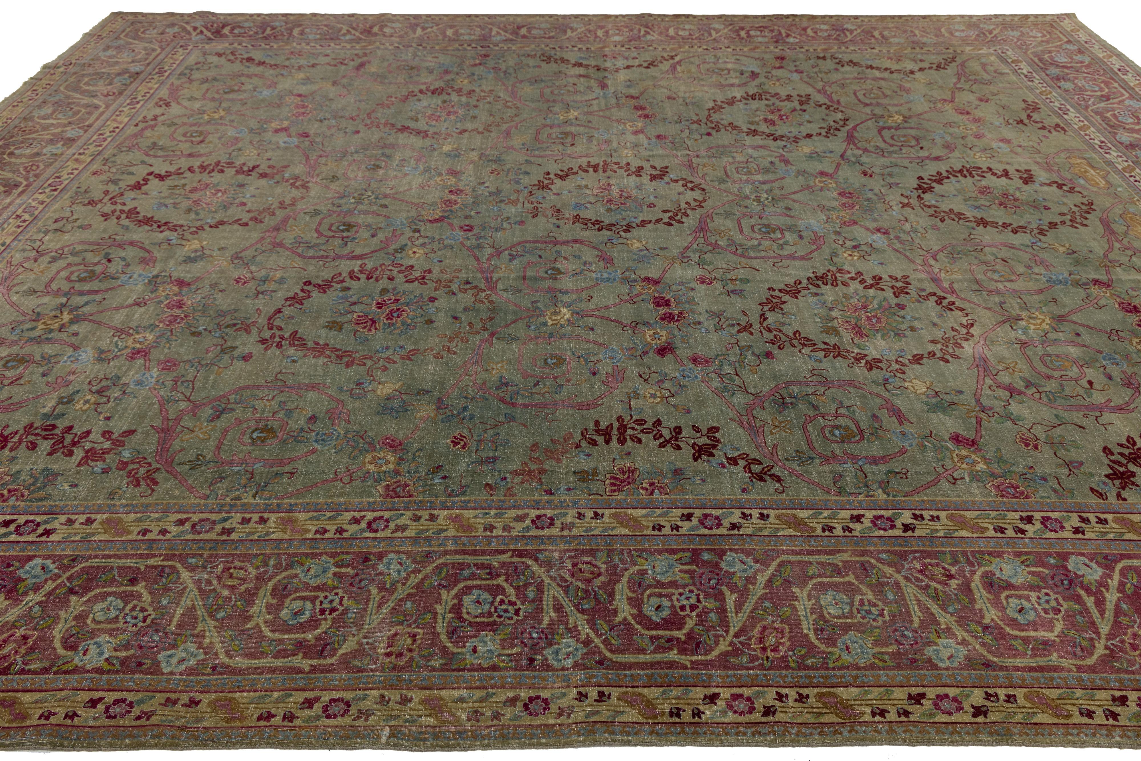 1890er Grüner antiker indischer Agra Handgefertigter Wollteppich mit Blumenmuster im Angebot 3