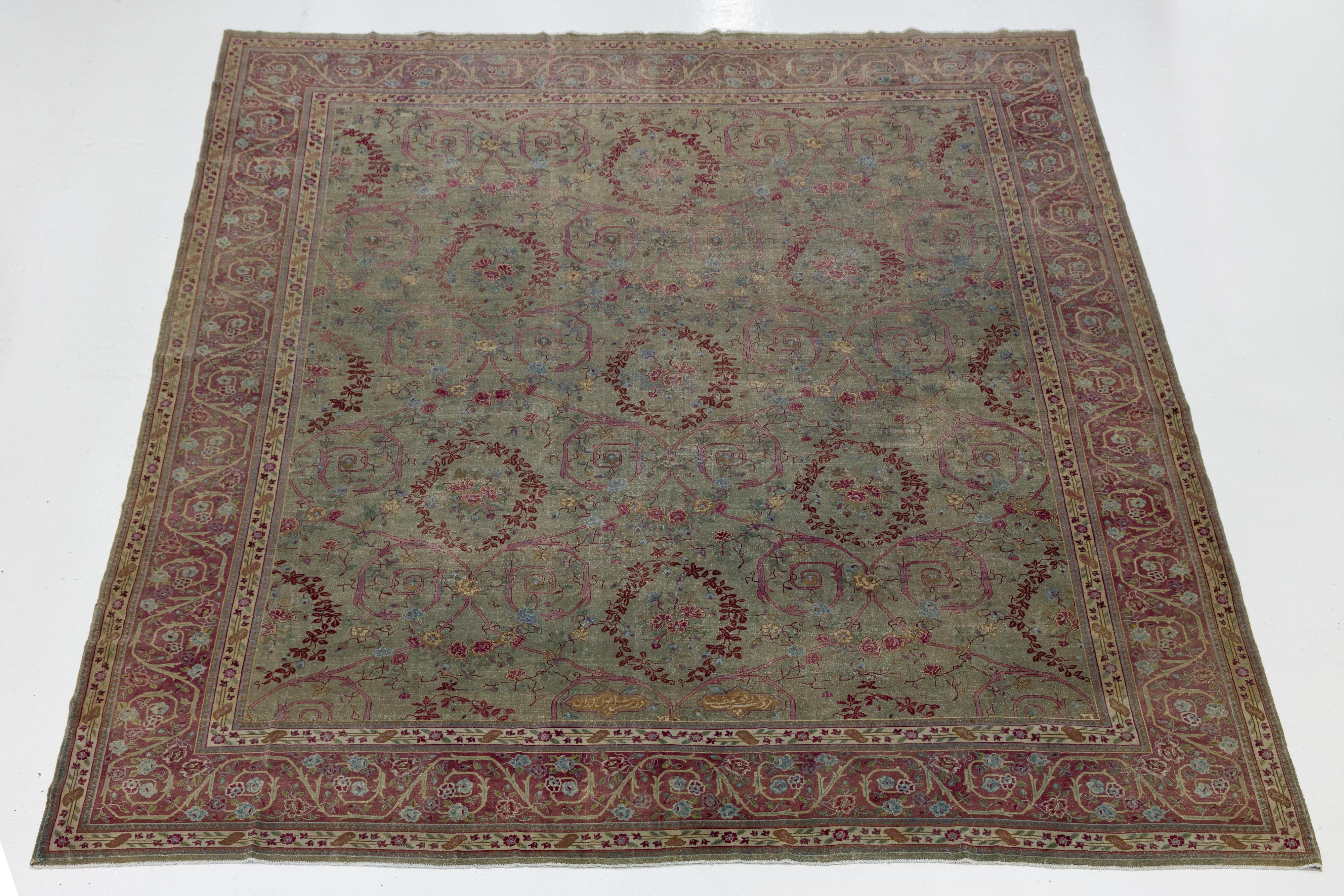 1890er Grüner antiker indischer Agra Handgefertigter Wollteppich mit Blumenmuster (Indisch) im Angebot