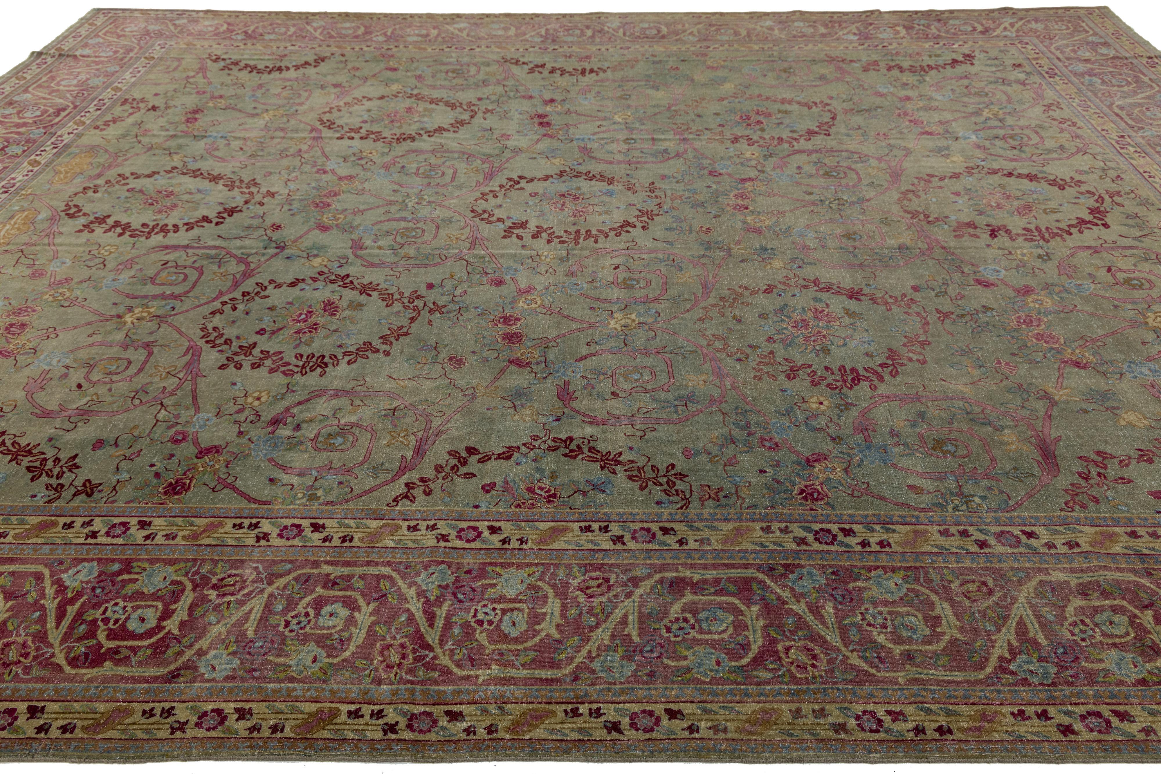 1890er Grüner antiker indischer Agra Handgefertigter Wollteppich mit Blumenmuster (Wolle) im Angebot