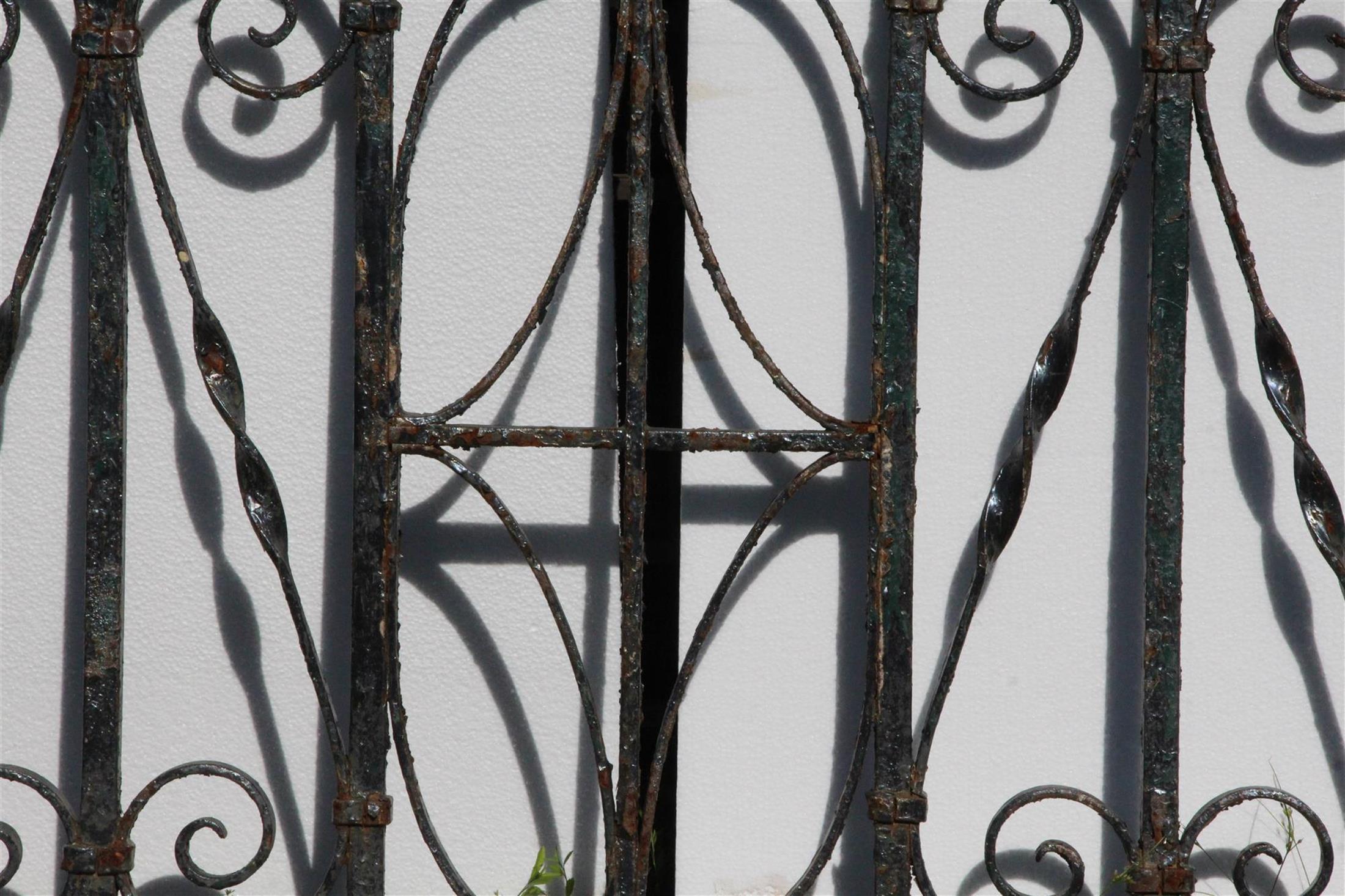 balcony railing detail