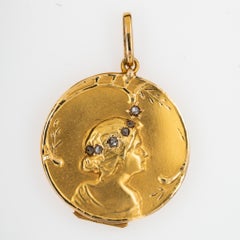 Ciondolo Jugendstil Art Nouveau del 1890 ad alta caratura in oro 18 carati con diamante Lady Rosecut