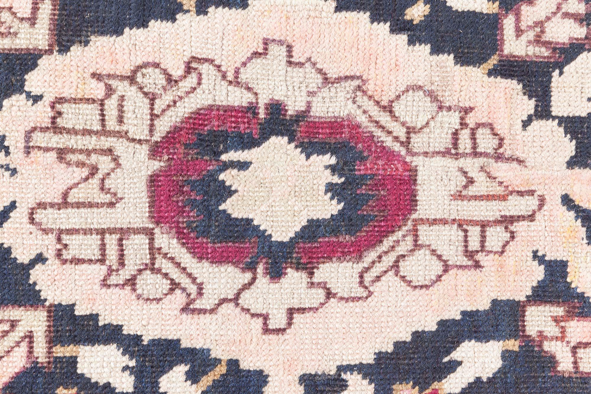 Russo Tappeto Doris Leslie Blau 1890 Karabagh (dimensioni modificate) in vendita