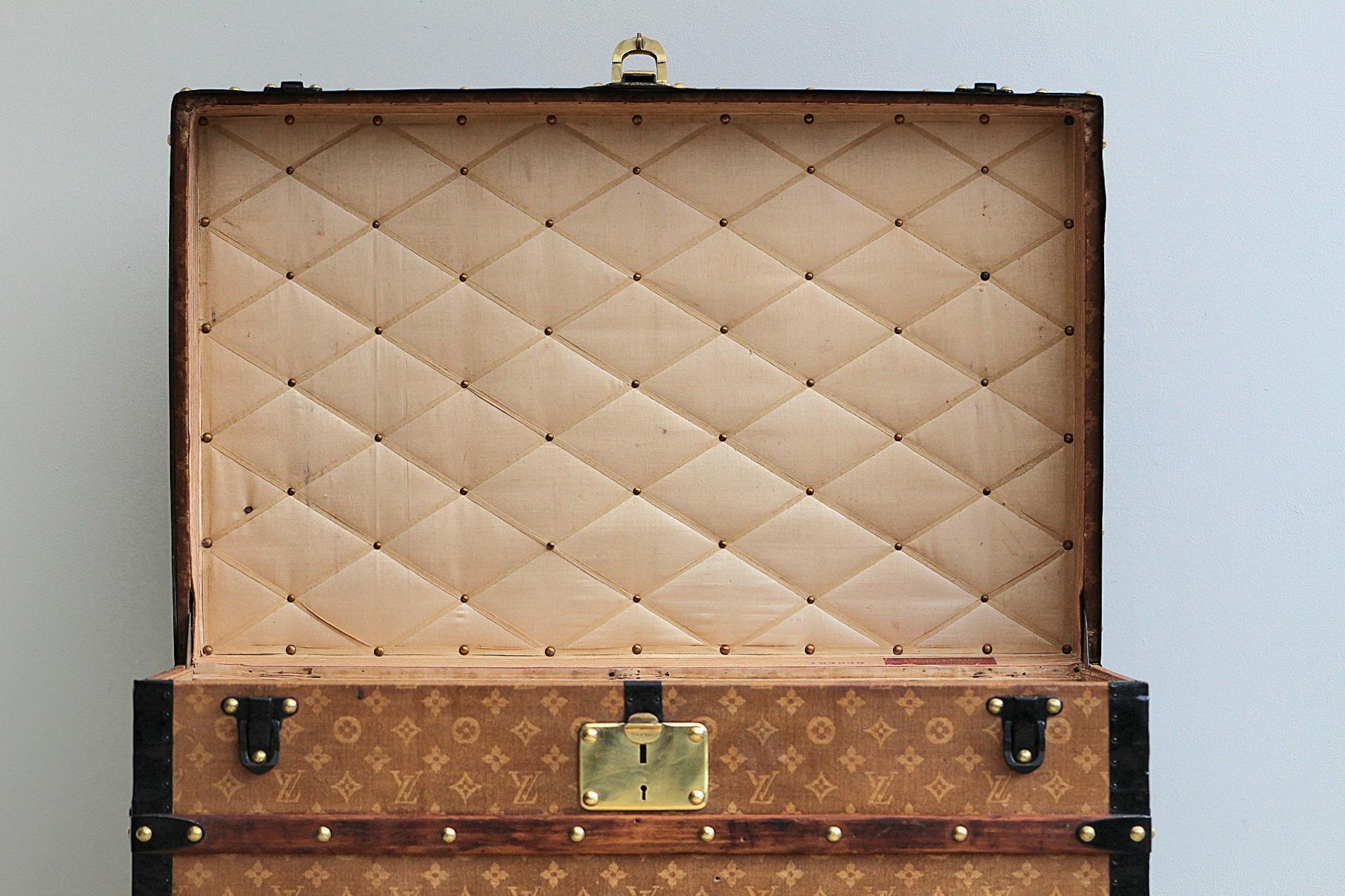 1890s Louis Vuitton Courier Trunk in Monogram Woven Canvas For Sale 5