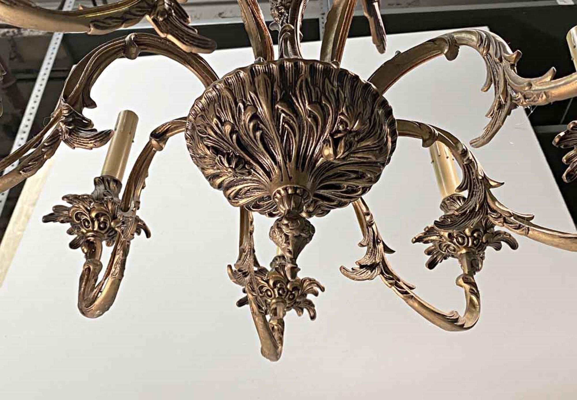 Late 19th Century 1890s Louis XV 8-Arm French Cast Bronze Rococo Chandelier with Foliage Detail
