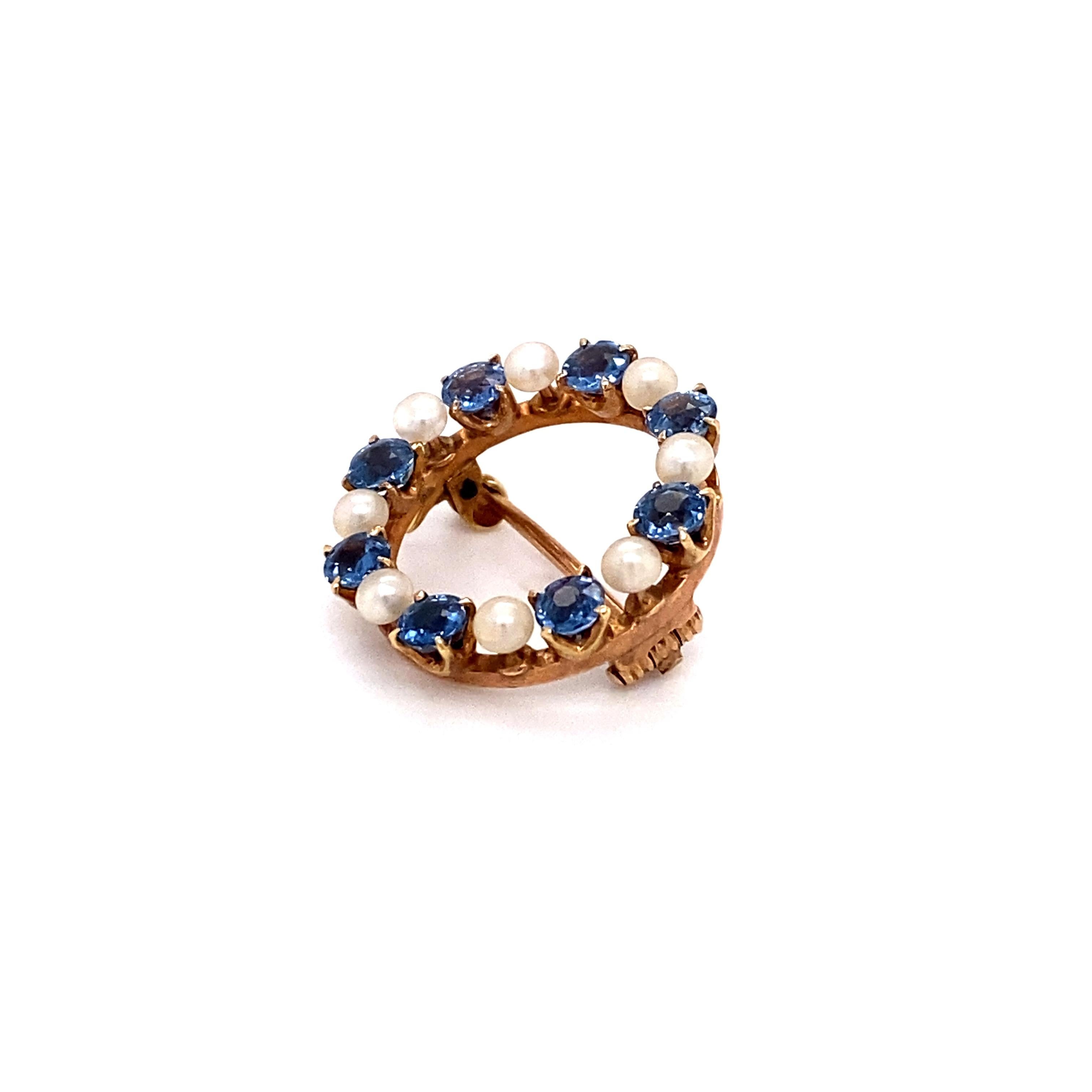 1890s Montana Sapphire and Pearl Circle Pin in 14 Karat Gold In Excellent Condition For Sale In Atlanta, GA