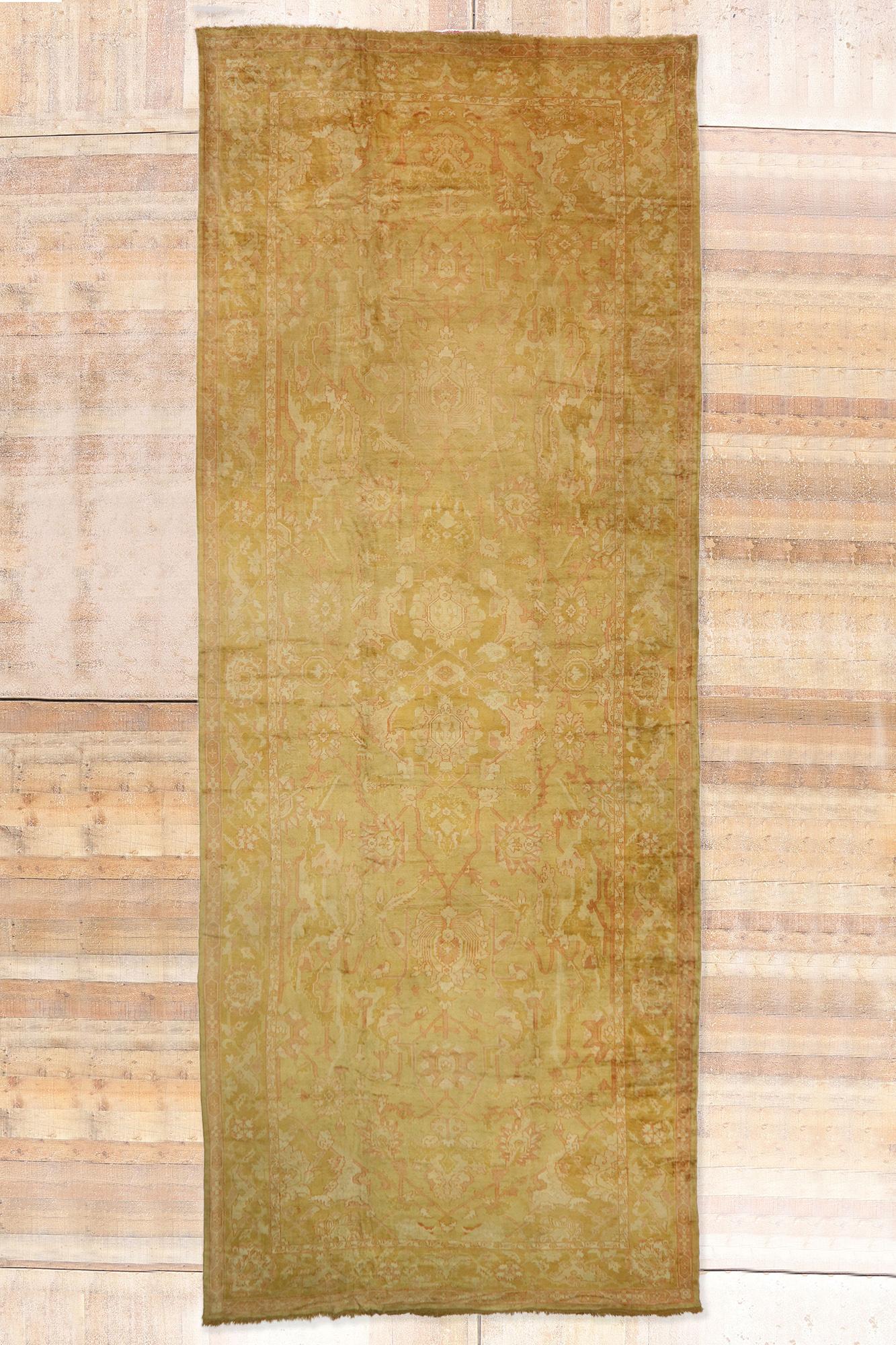 Antiker türkischer Oushak-Teppich des späten 19. Jahrhunderts mit traditionellem Stil im Angebot 4