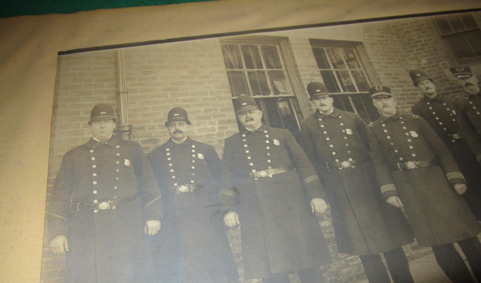 Photography Panoramic Thirteen United States Police Officers 1907  In Good Condition In Savannah, GA