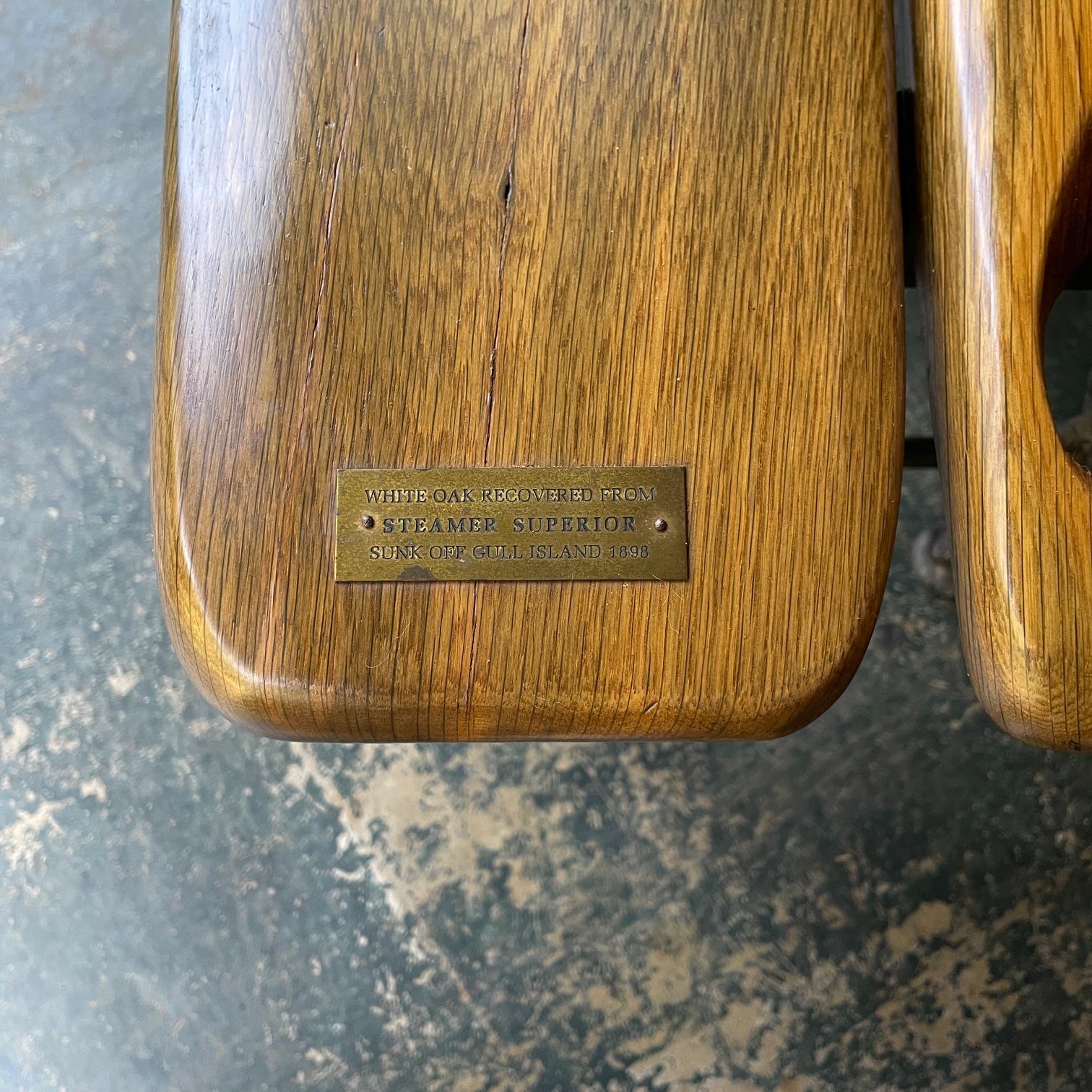 Metà XX secolo Panchina in legno di recupero del 1890 con base in ferro A Link Nautica in vendita