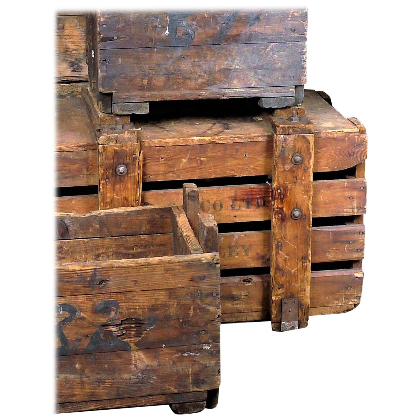 1890s Small Mill Decorative Box/Storage Box 'Closed'