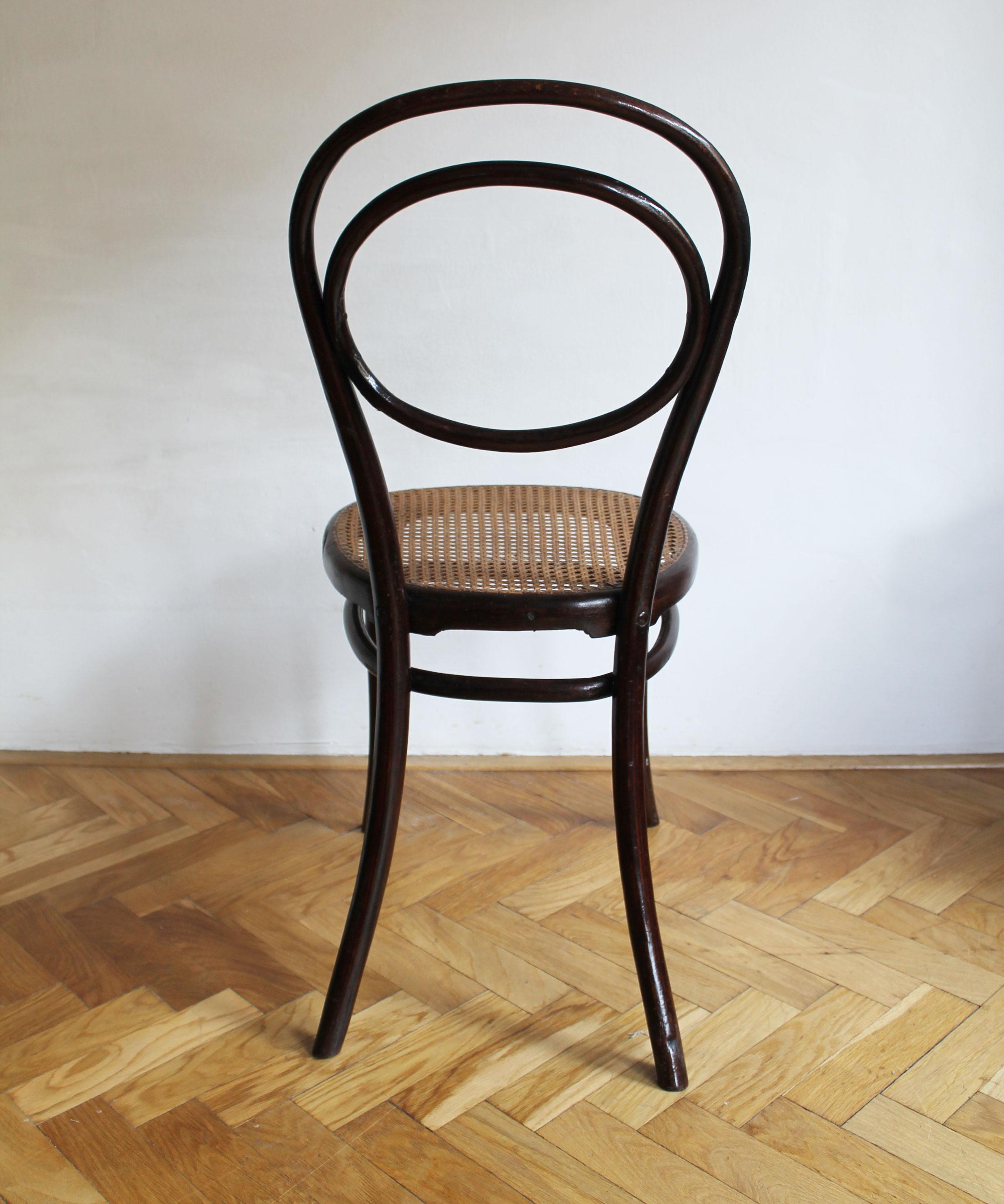 Laqué Chaise de salle à manger Thonet de 1890 Modèle n° 10 en vente