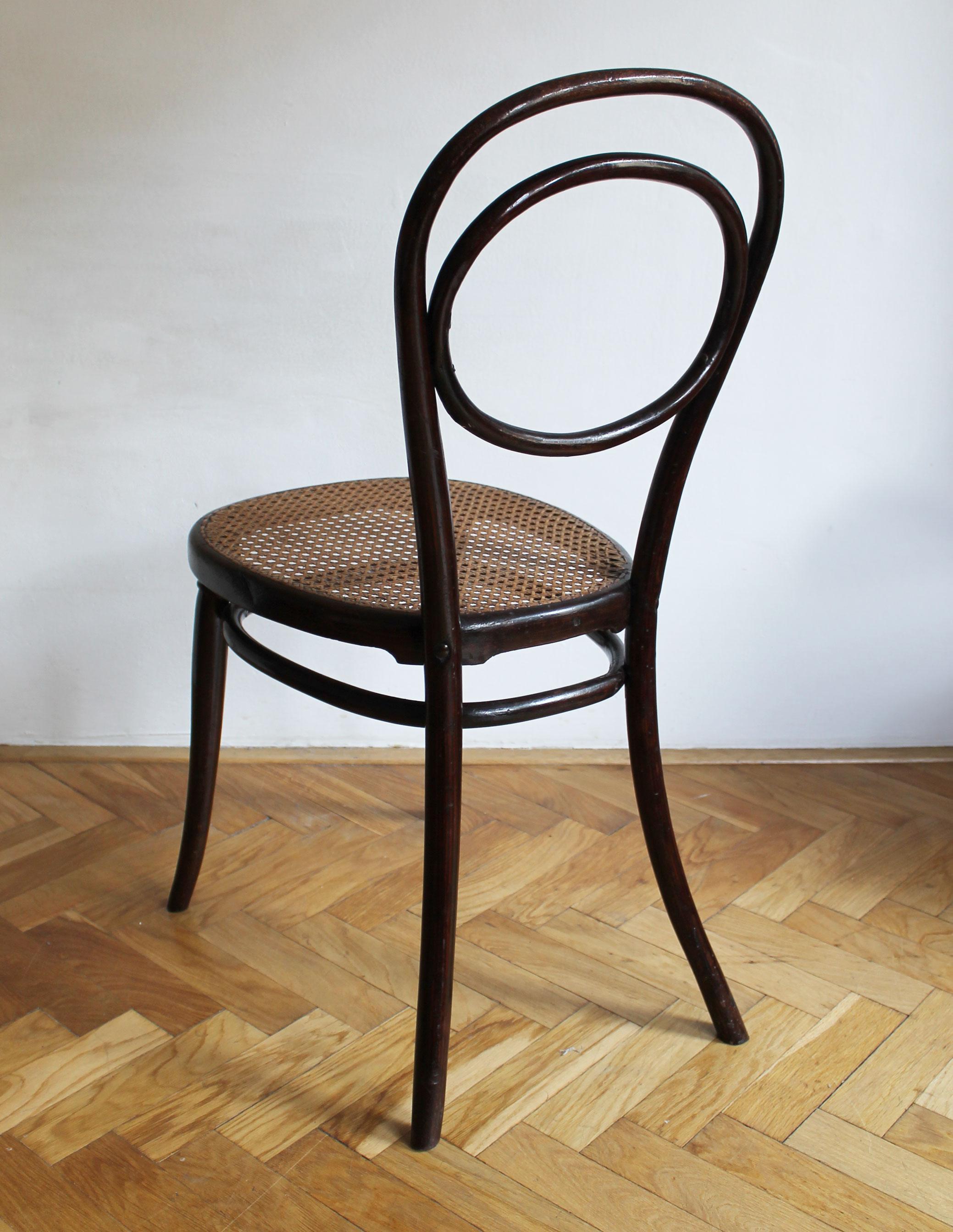 1890's Thonet Dining Chair Model No.10 In Good Condition For Sale In Brno, CZ
