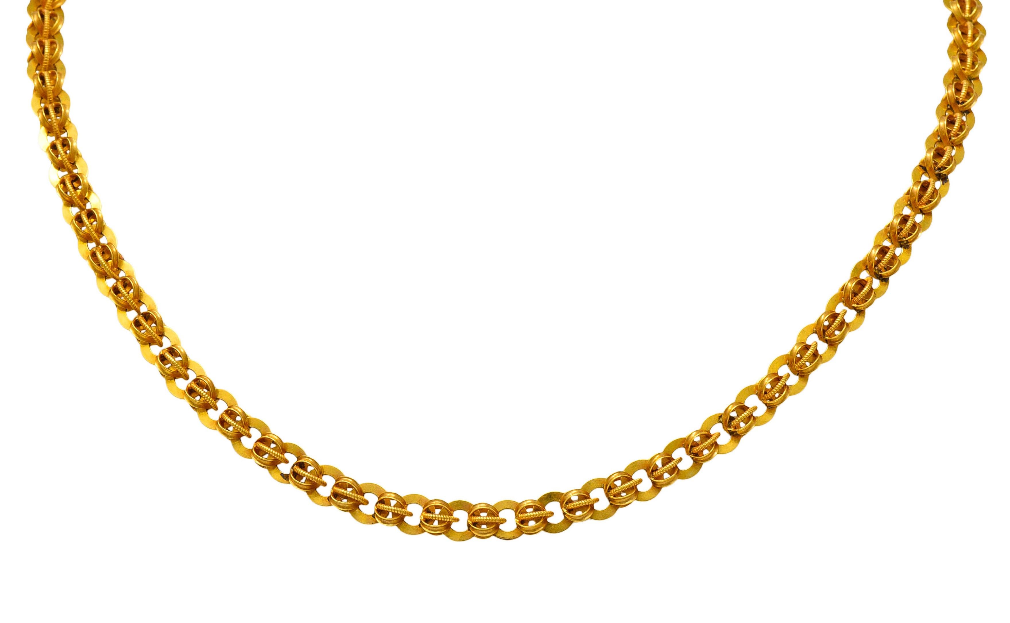 1890's Victorian 14 Karat Gold Circular Chain Link Necklace In Excellent Condition In Philadelphia, PA