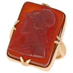 Viktorianischer Kamee-Ring aus Achat und Gelbgold aus den 1890er Jahren