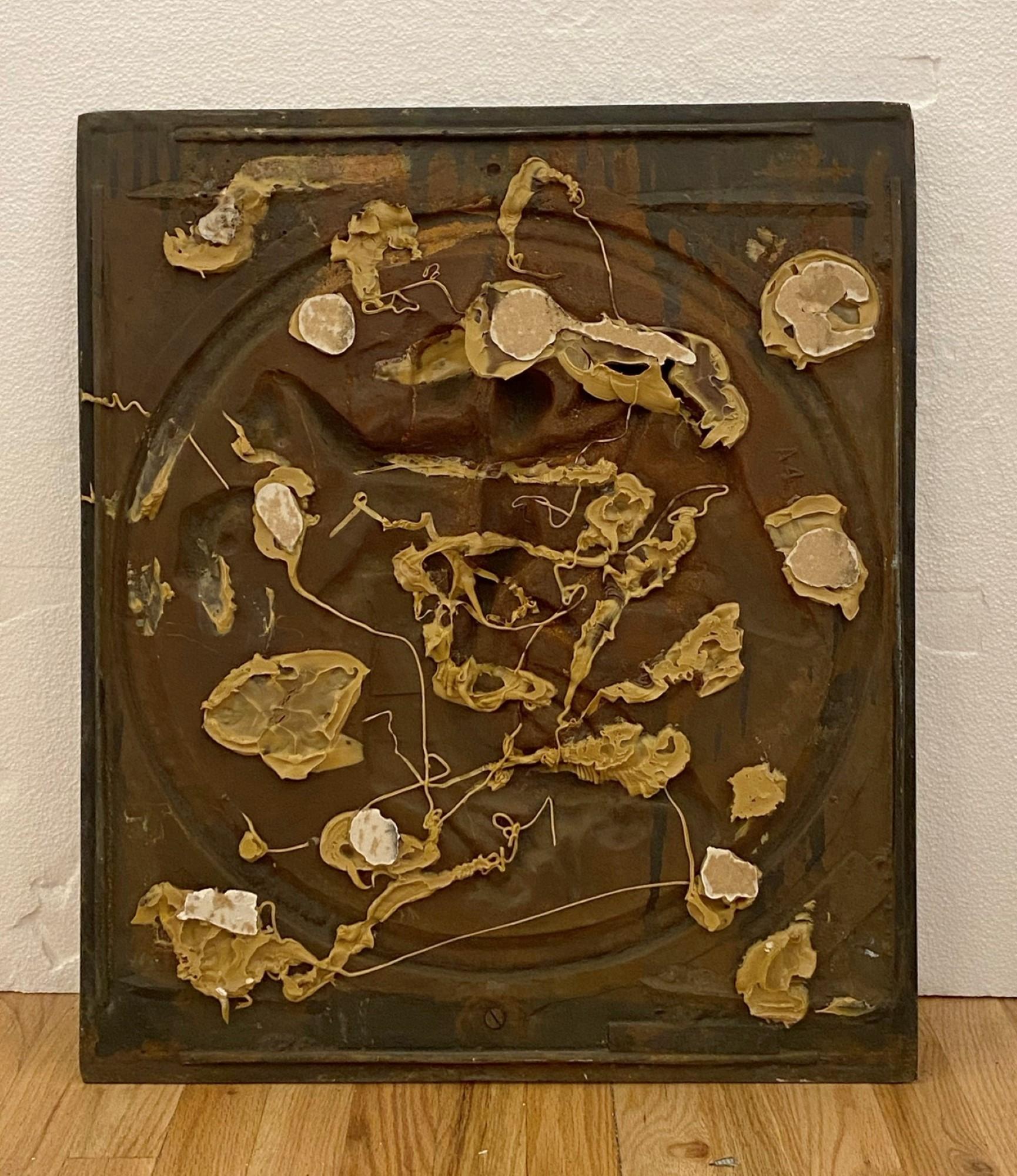 1890s Victorian Cast Iron Summer Fireplace Screen with Cherub Motif 2