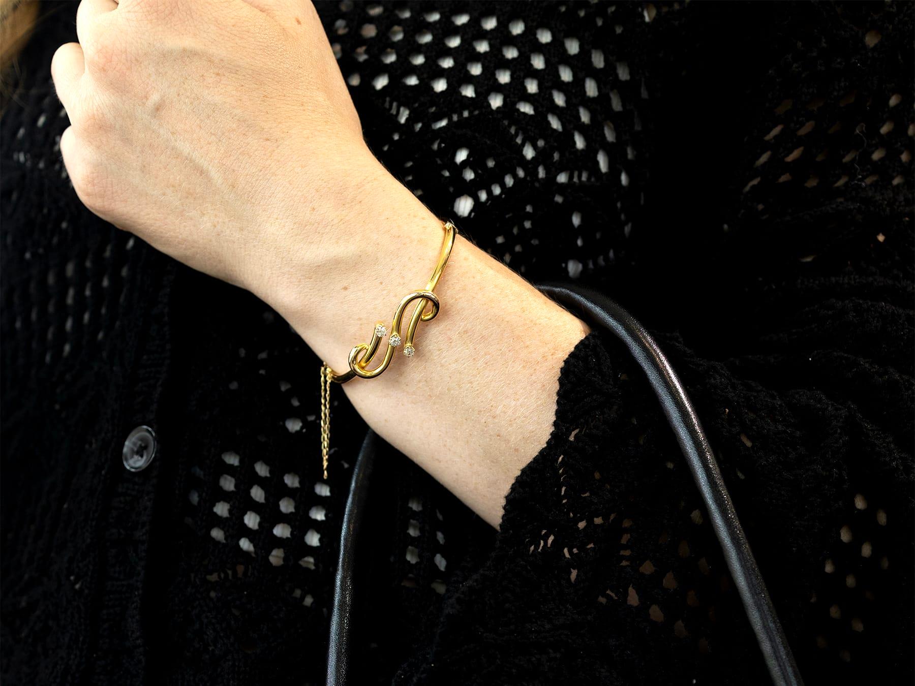 Victorien Bracelet victorien en or jaune et diamants des années 1890 en vente