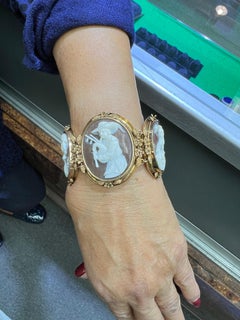 1890s Victorian Five Sardonyx Shell Cameo Gold Bracelet