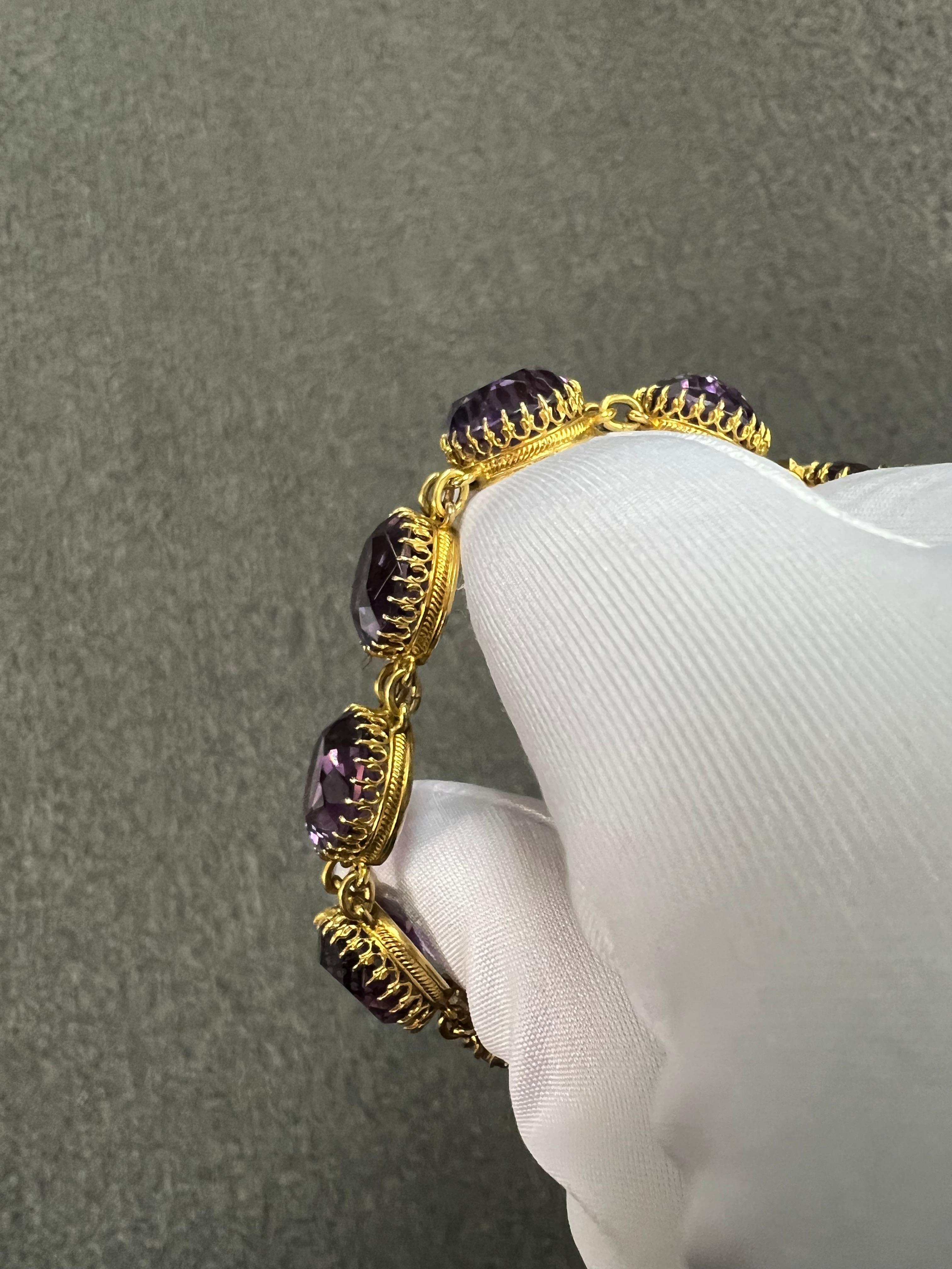 1890s Victorian Round Amethyst Gold Line Bracelet en vente 6