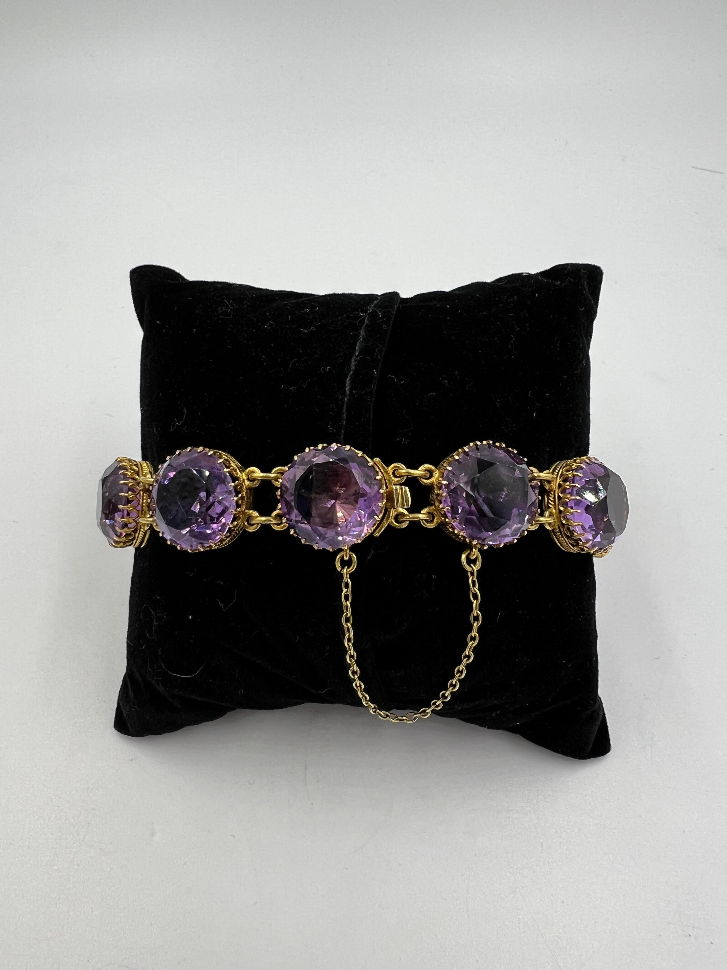 1890s Victorian Round Amethyst Gold Line Bracelet Unisexe en vente