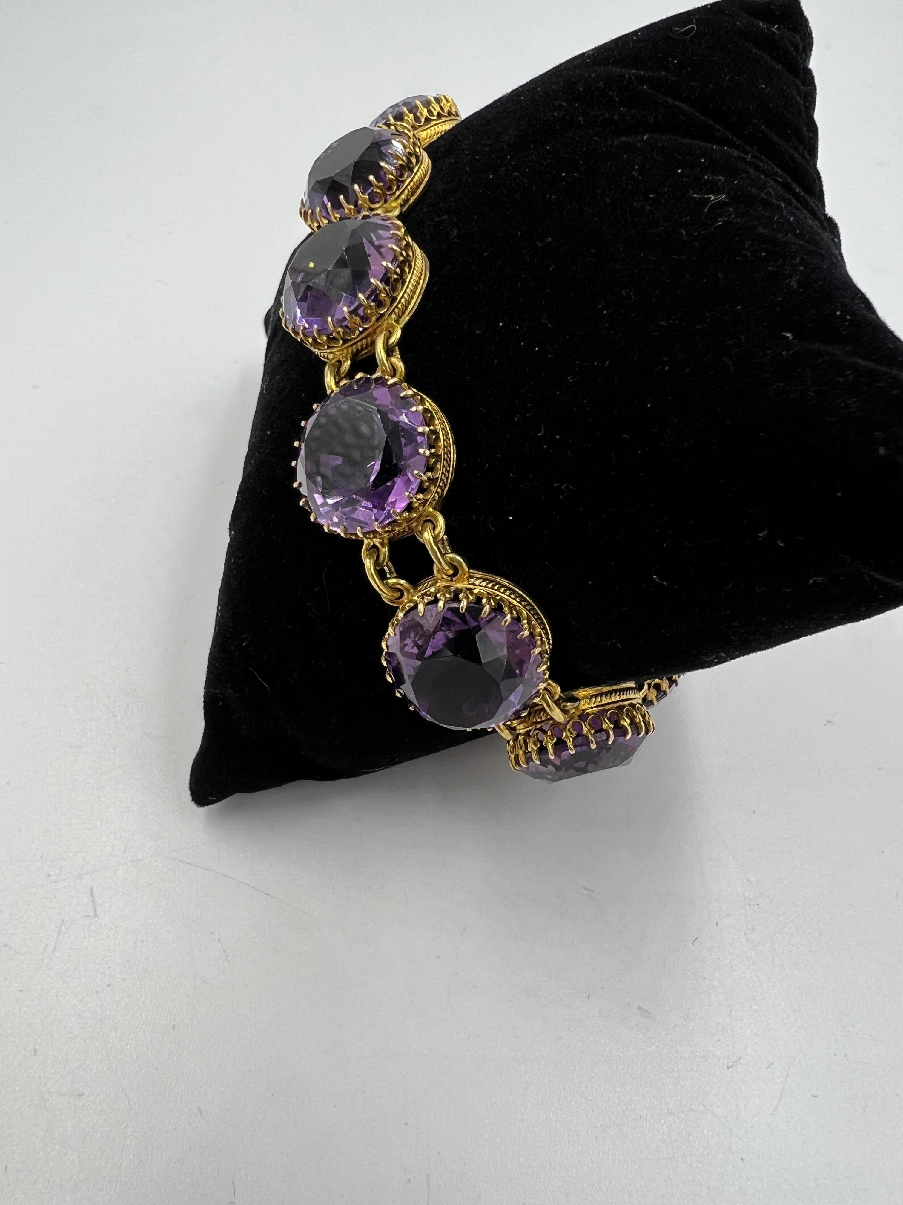 1890s Victorian Round Amethyst Gold Line Bracelet en vente 1