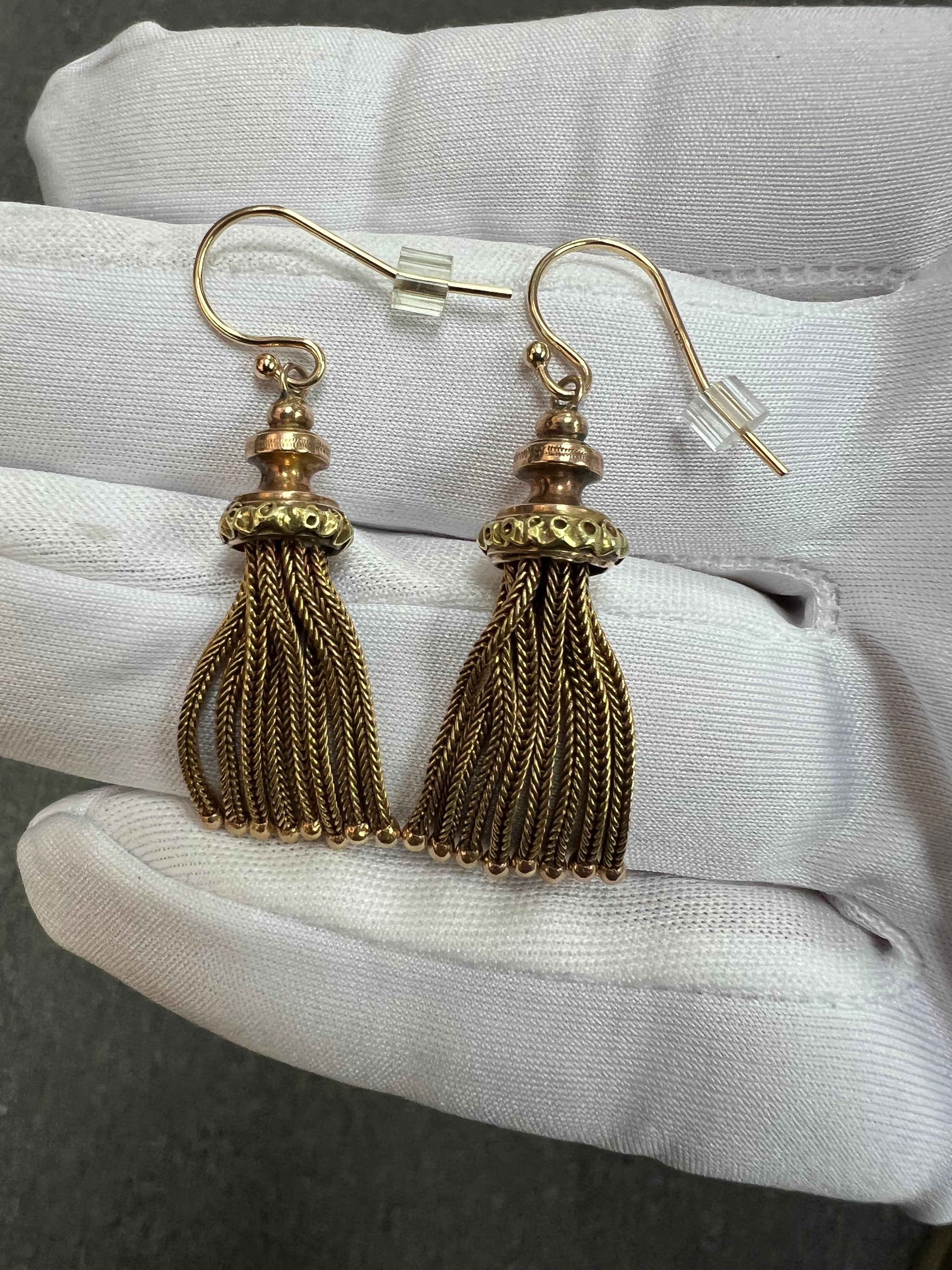 1890s Victorian Tassle Dangle Earrings 14k Yellow Gold For Sale 3