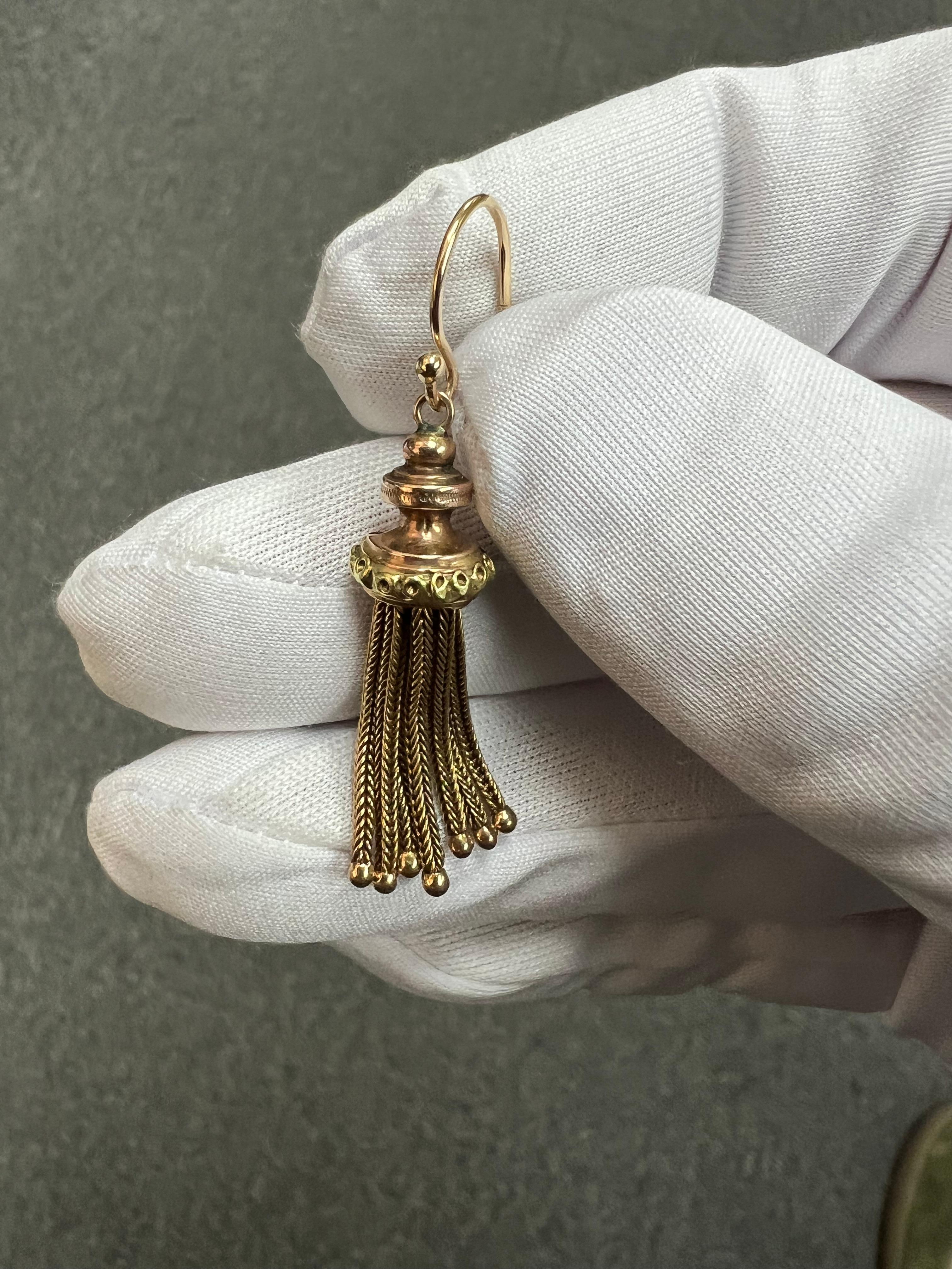 1890s Victorian Tassle Dangle Earrings 14k Yellow Gold For Sale 4