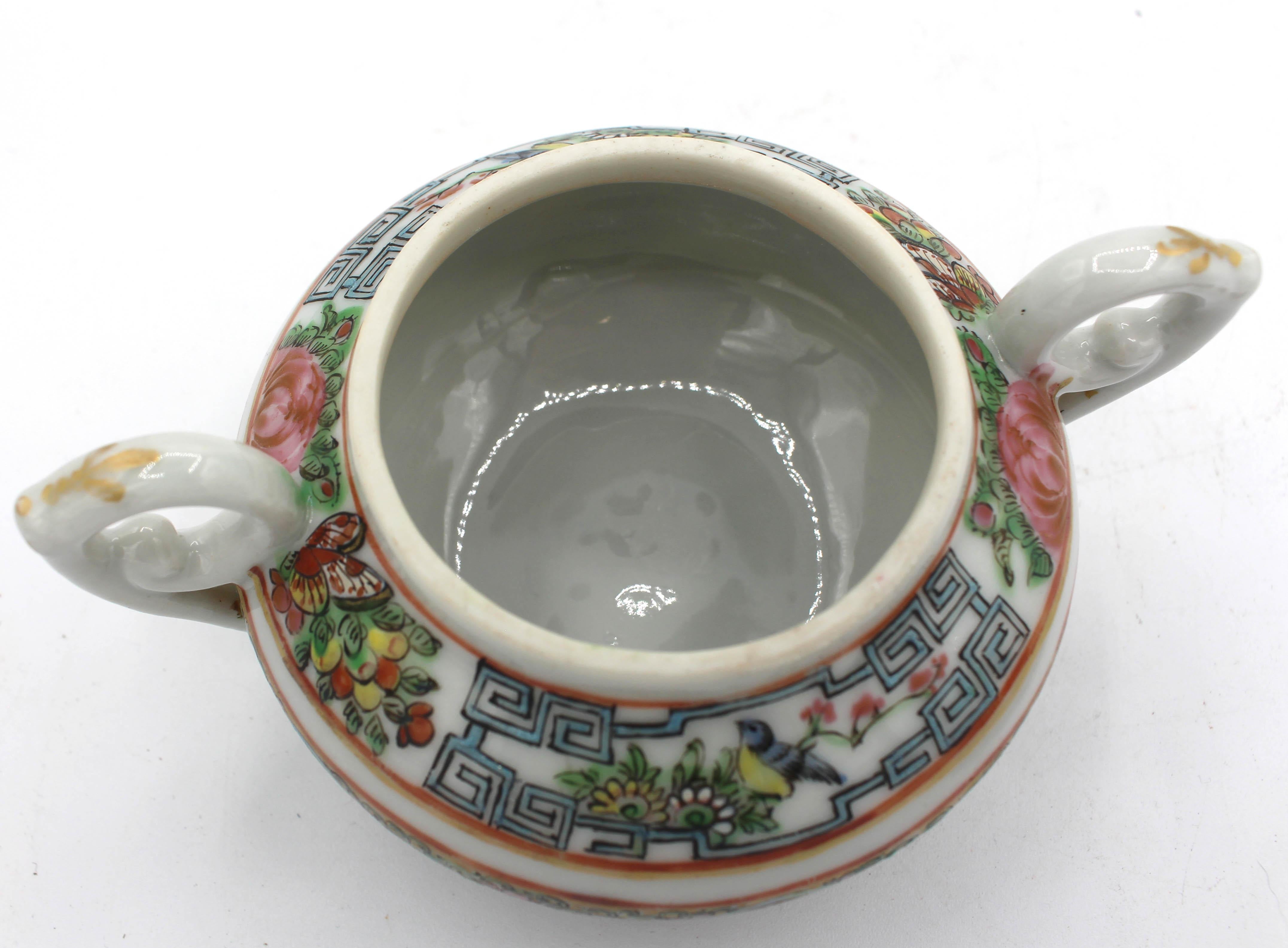 1891-1911 Chinese Export Rose Canton Cream & Covered Sugar Set For Sale 6