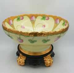 Bol à punch en porcelaine de Limoges, 1891-1911, avec son socle d'origine
