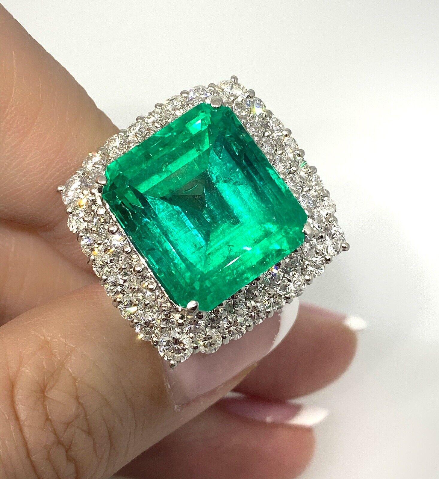 18,91 Karat kolumbianischer Smaragdring, GIA-Zertifikat mit Diamanten in Platin 2