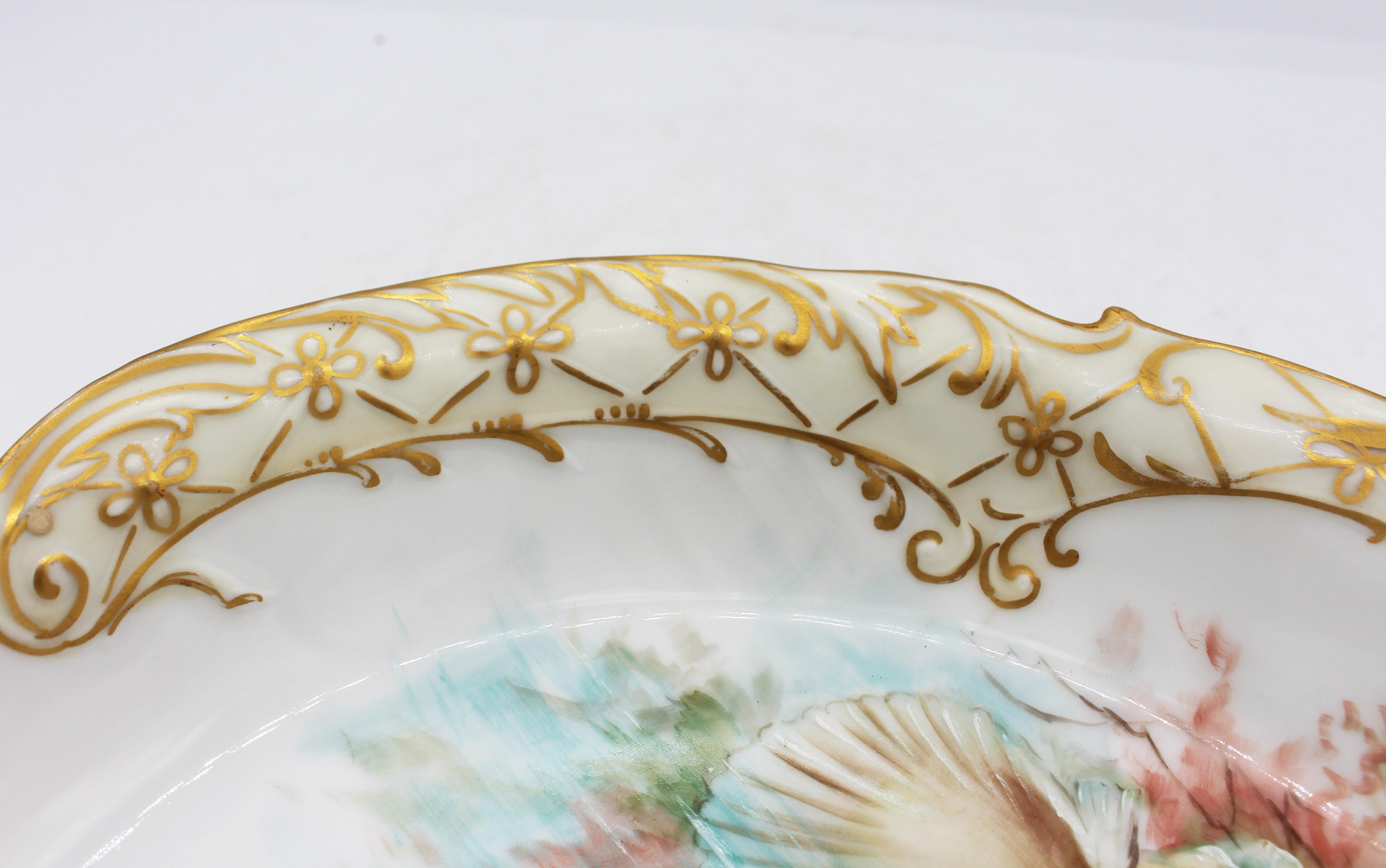 18911-1911 French Limoges Porcelain Shell Form Bowl (Französisch) im Angebot