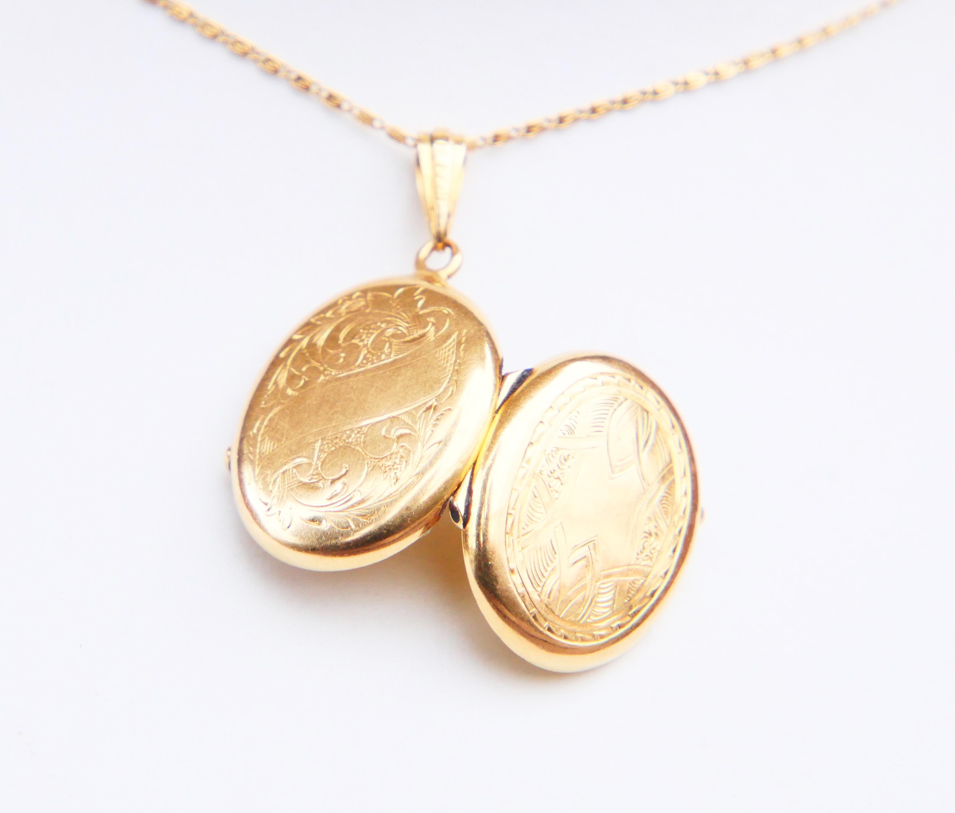 1892 Nordic Locket Pendant solid 18K Gold / 4.5gr For Sale 2