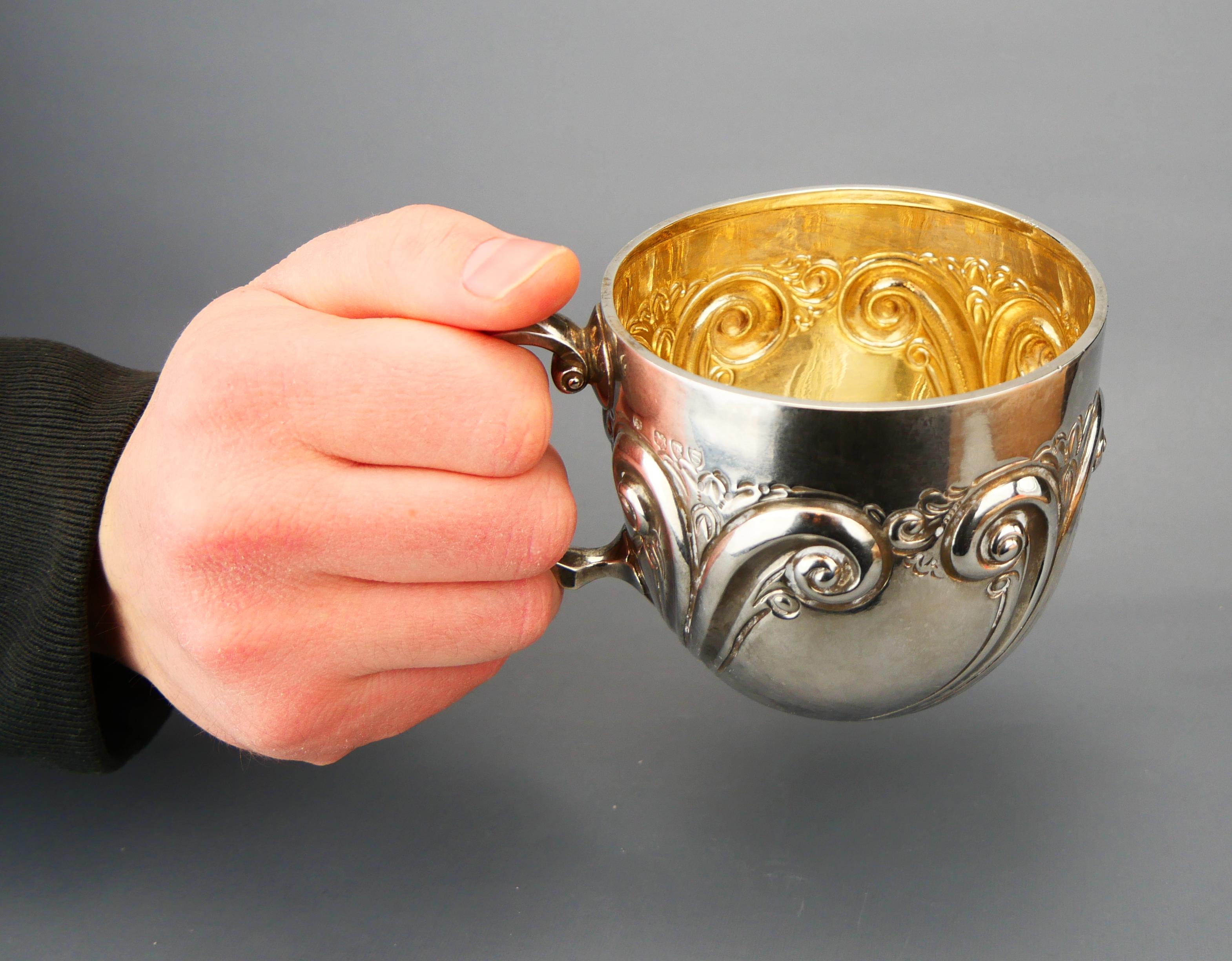 Coppa Vittoriana Britannica del 1893  Tazza in argento massiccio / 177 gr in vendita 3