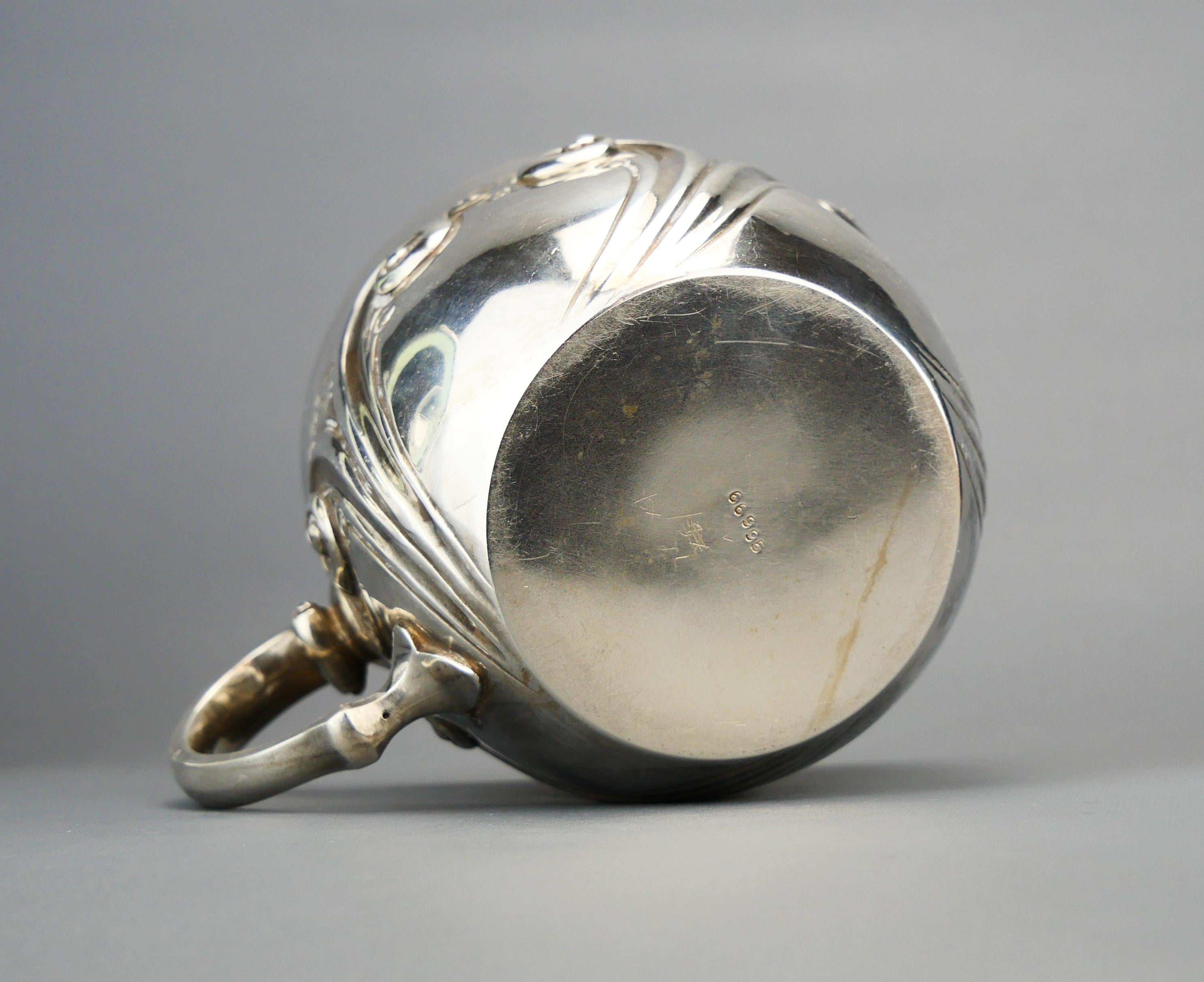 Coppa Vittoriana Britannica del 1893  Tazza in argento massiccio / 177 gr in vendita 5