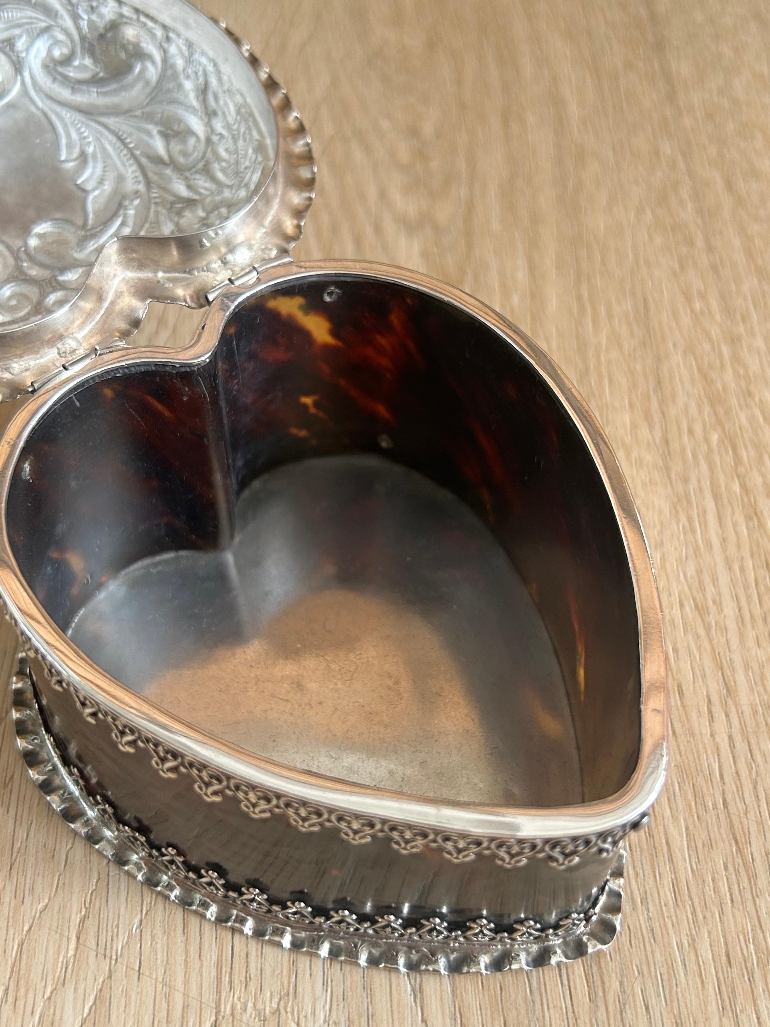 Tortoise Shell 1893 Silver And Tortoiseshell Heart Shaped Box For Sale