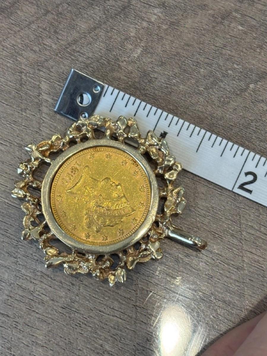 Nugget Style 14K Gold 1895 10 Dollar Liberty Head Eagle Gold Coin Pendant For Sale 5