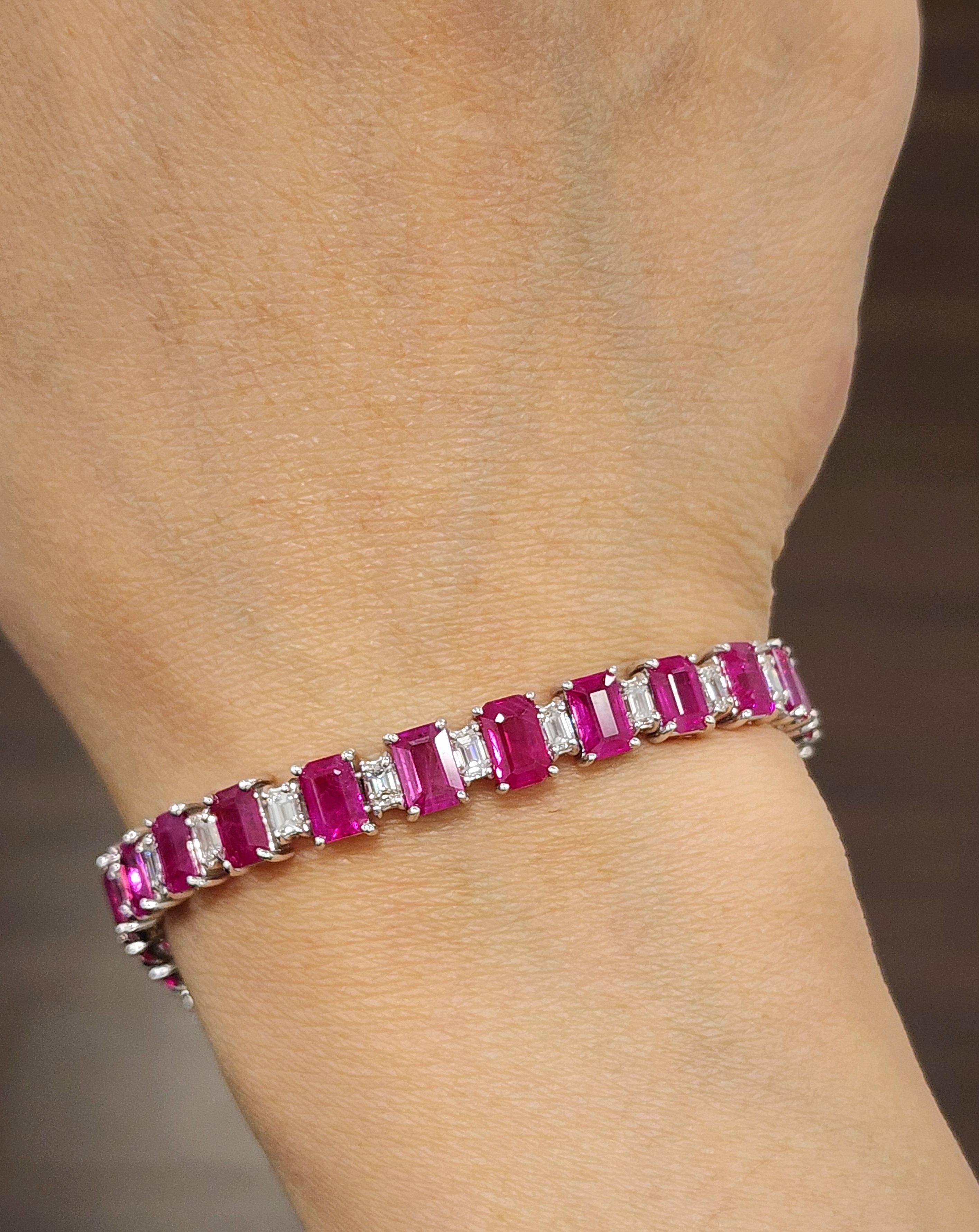 Moderne Bracelet de 18.95 ct de rubis naturel de Birmanie et de diamants en vente