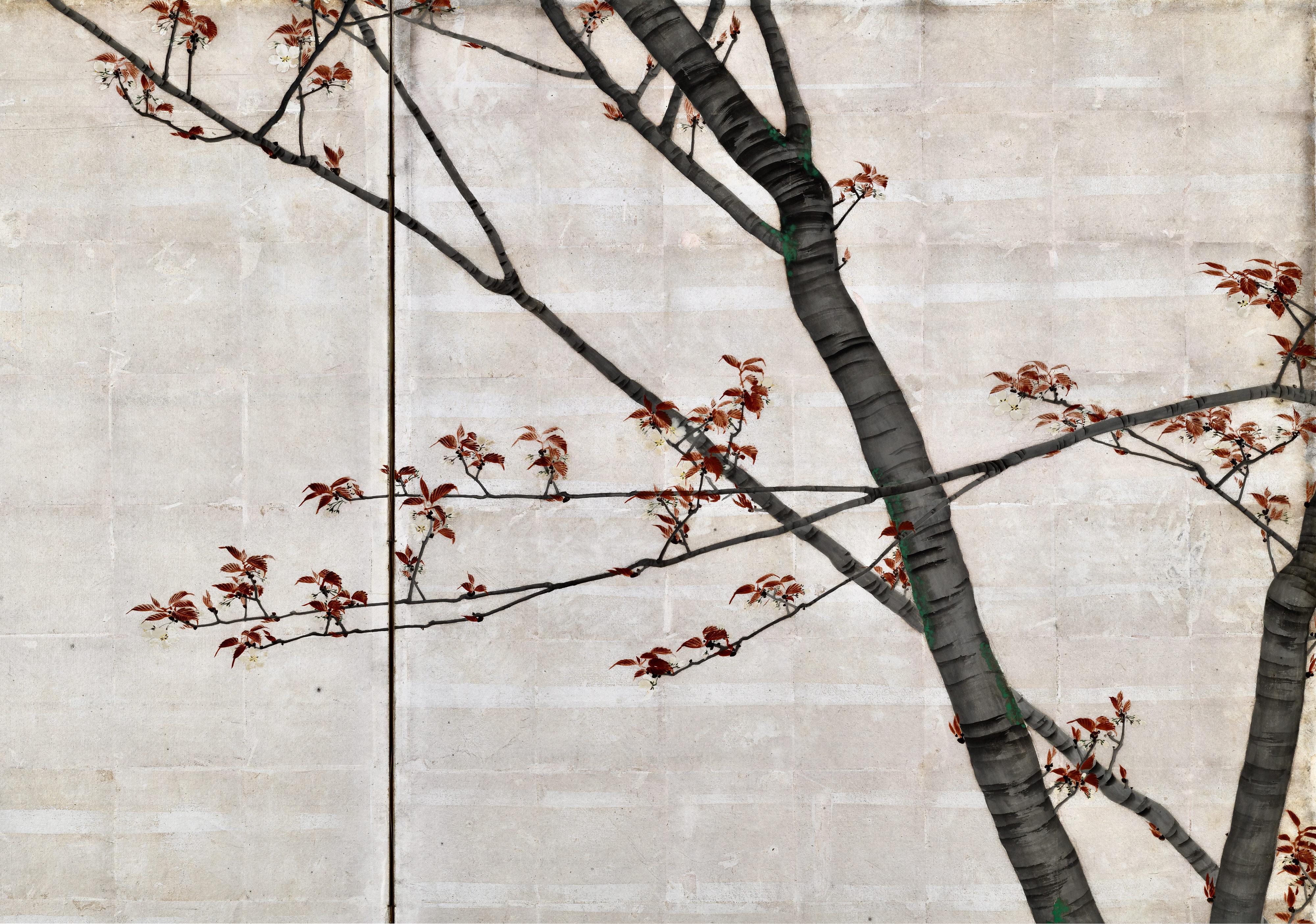 Dipinto a mano 1895 Coppia di paraventi giapponesi Meiji. Fiori di ciliegio e aceri autunnali su foglia d'argento in vendita
