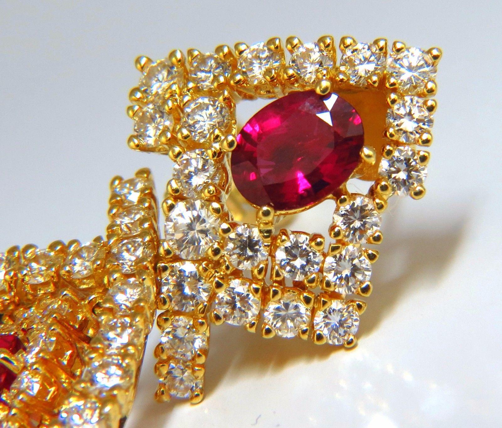 Pendientes colgantes de 18,96 quilates de diamante rojo natural certificado por el GIA 18 quilates en Nuevo estado para la venta en New York, NY