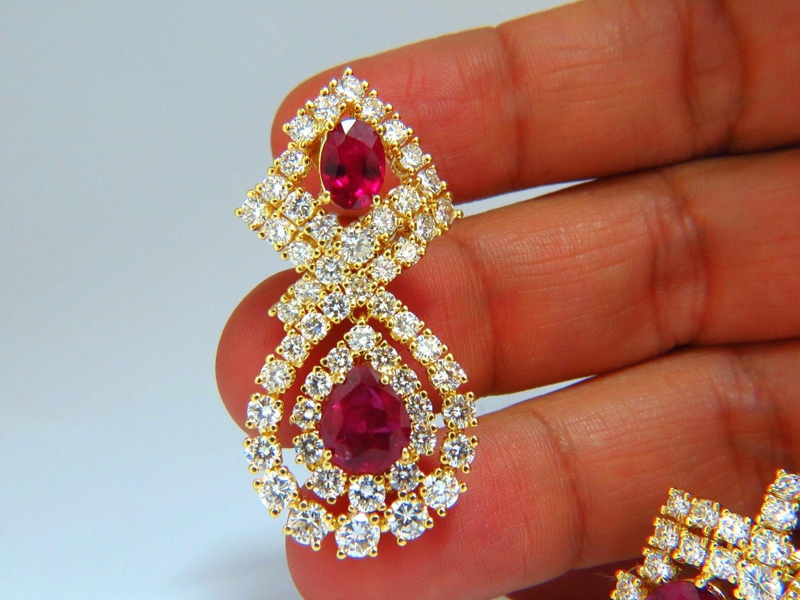 Pendientes colgantes de 18,96 quilates de diamante rojo natural certificado por el GIA 18 quilates en venta 2
