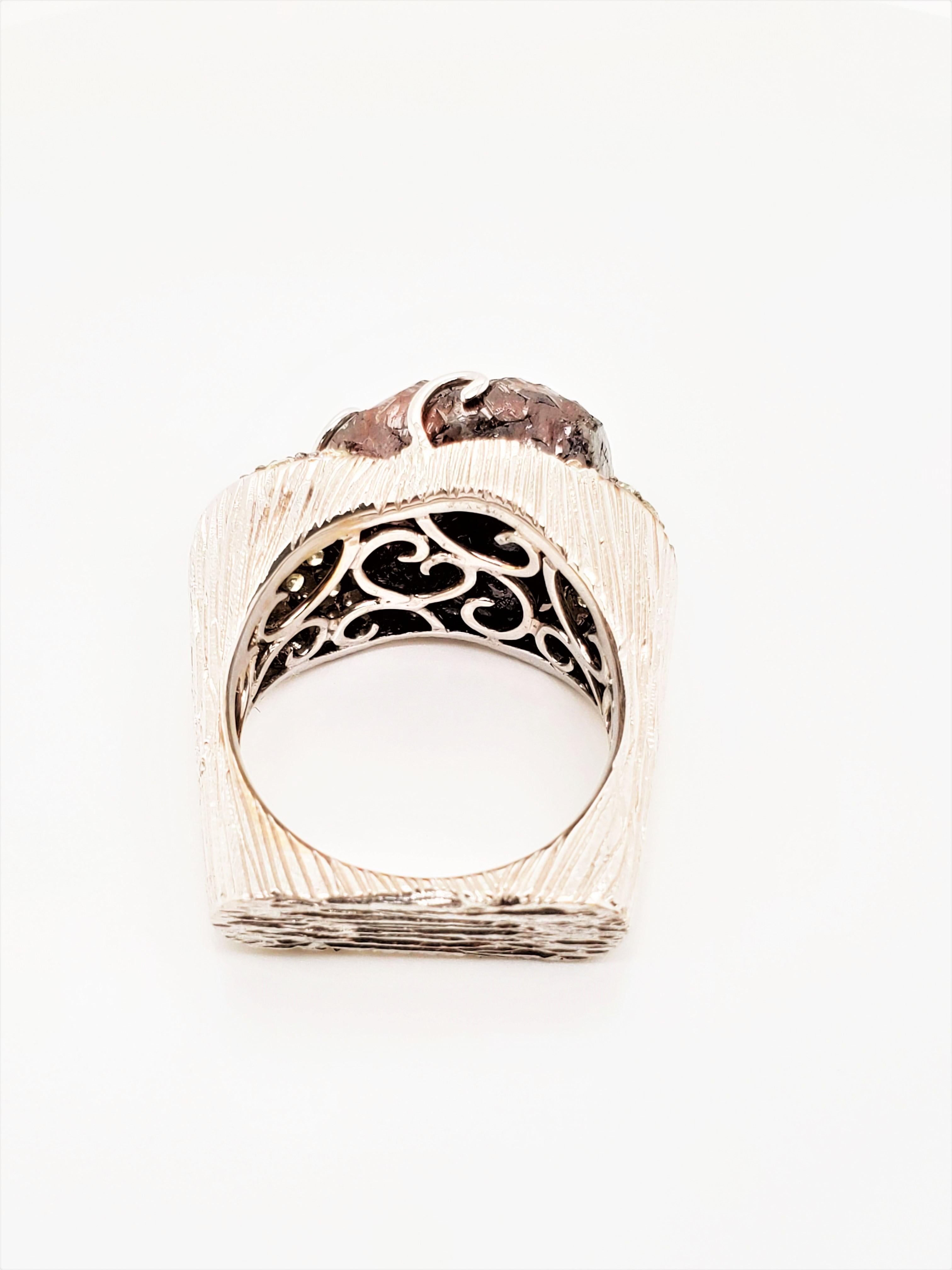 Contemporary 18.96 Carat GRS Certified Natural Rough Diamond and Diamond Gold Cocktail Ring For Sale