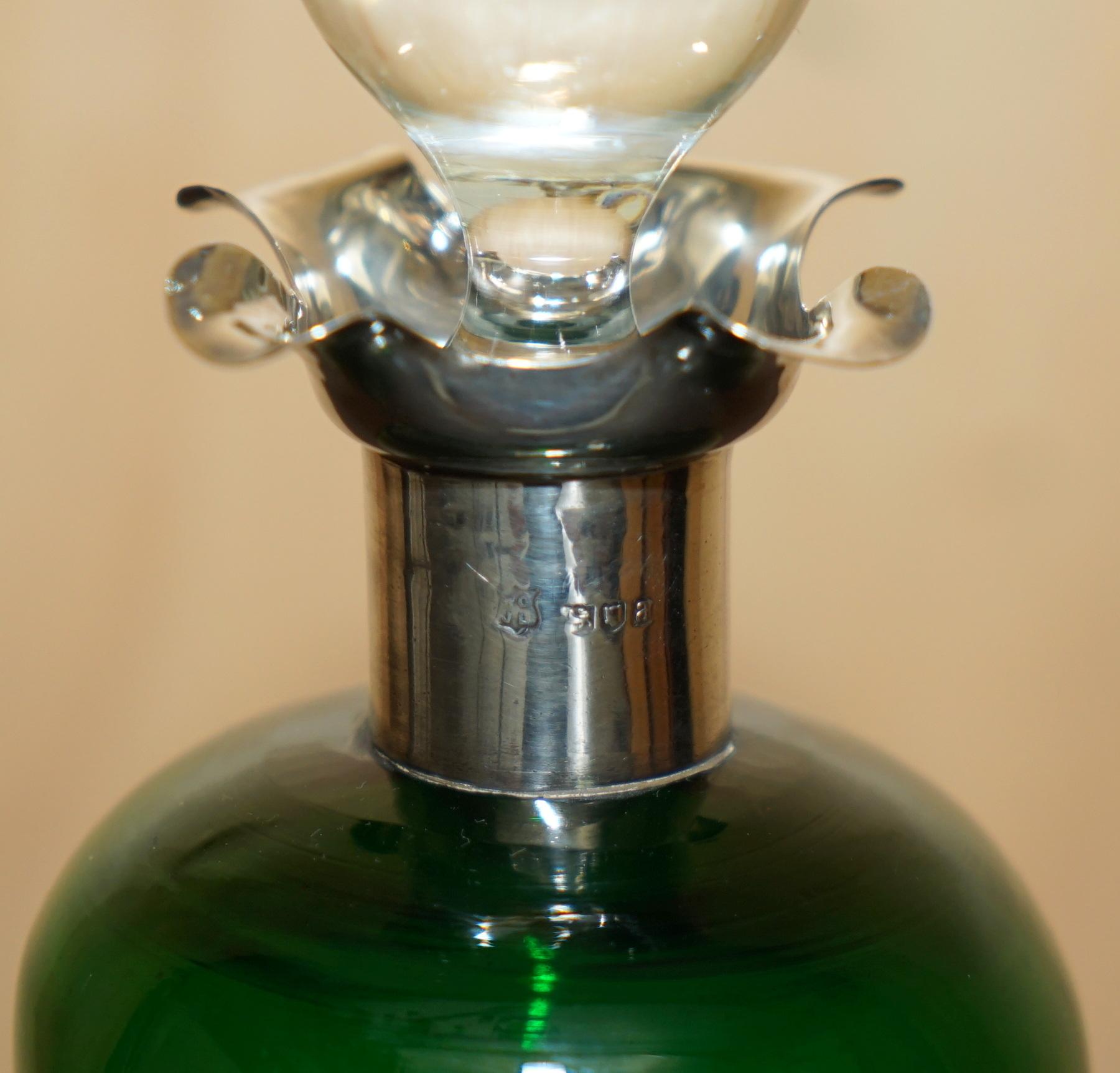 GIBSON & LAWRENCE COLLAR ANTIQUE GREEN WINE PORT DECANTER STERLiNG SILVER COLLAR 1896 en vente 4