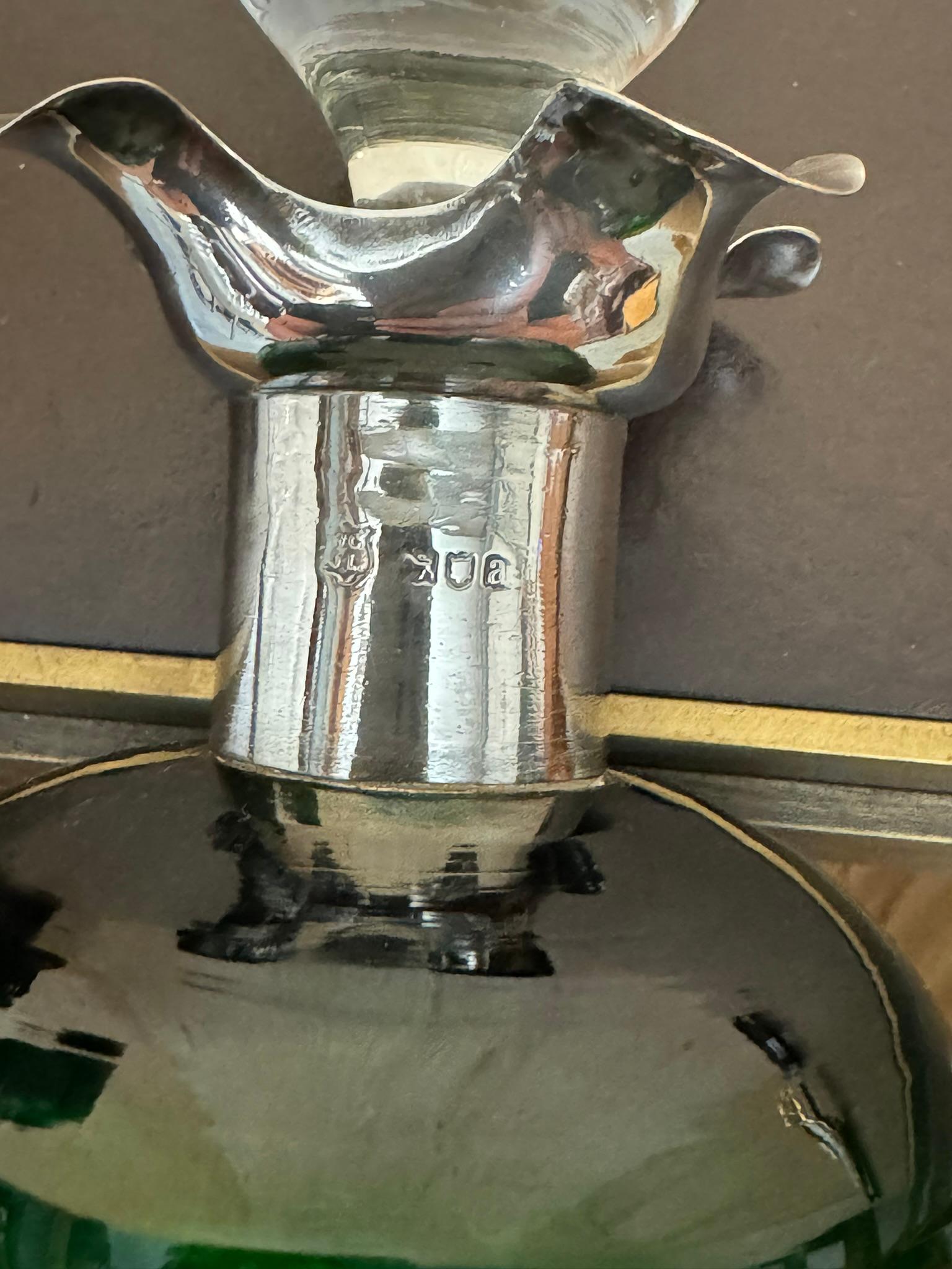 GIBSON & LAWRENCE COLLAR ANTIQUE GREEN WINE PORT DECANTER STERLiNG SILVER COLLAR 1896 en vente 6